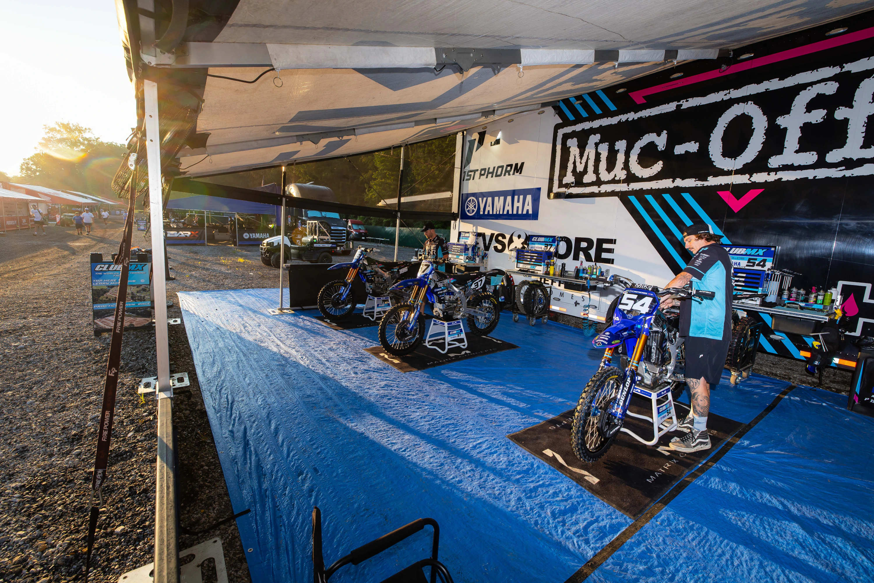 Hunter Yoder Signs 2026 Supercross Deal with Muc-Off/FXR/ClubMX Yamaha ...