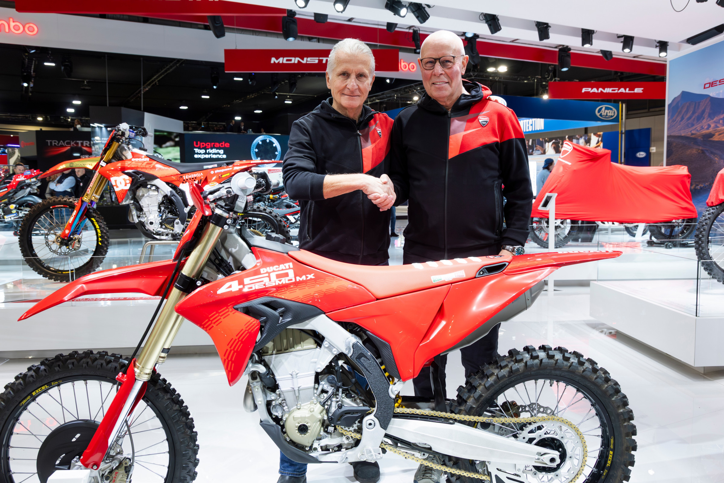 Jeremy Seewer, Andrea Bonacorsi, and Calvin Vlaanderen Round Out Ducati 2026 MXGP Team