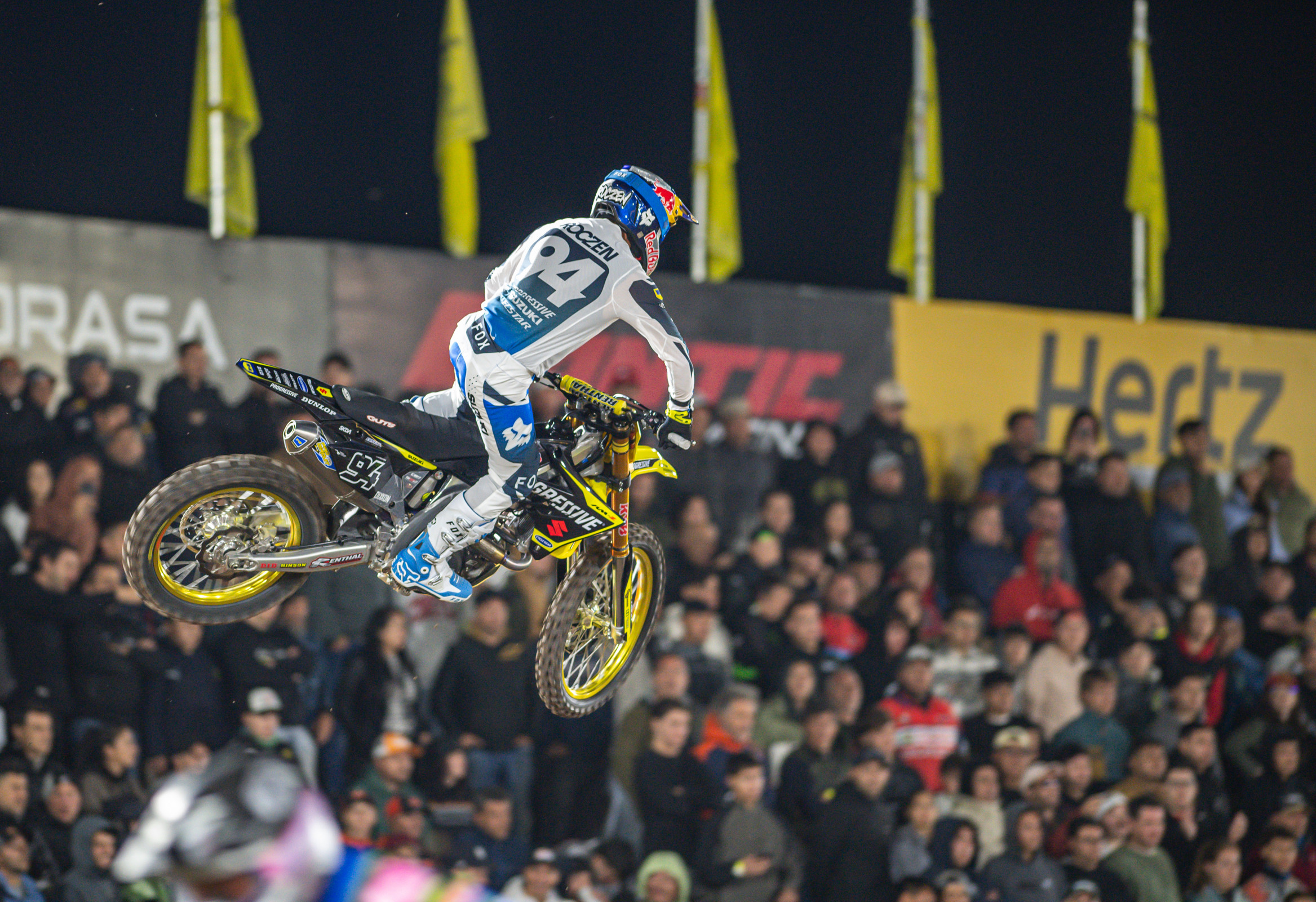 Roczen rolled at round 1.