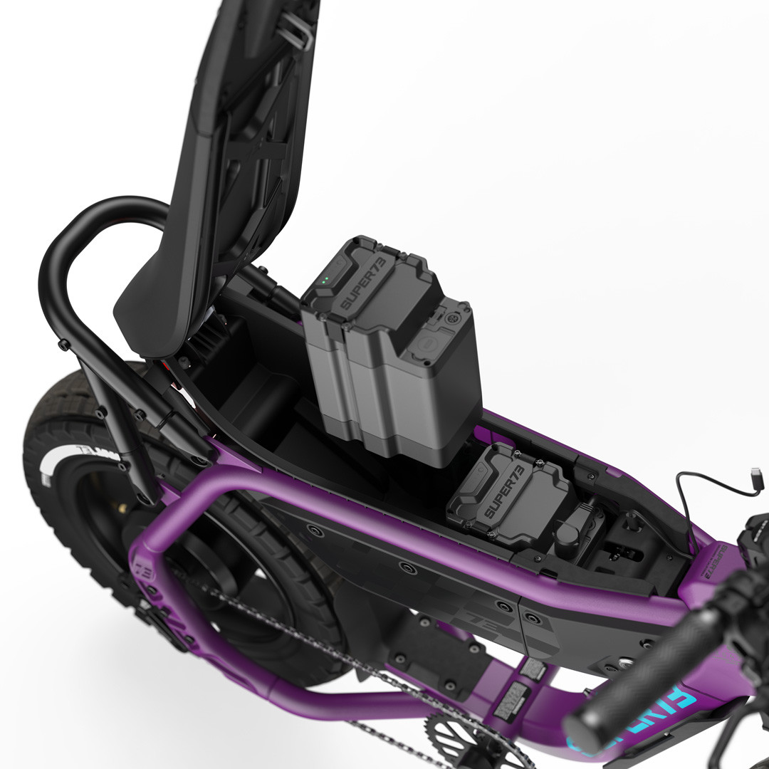 SUPER73_MZFT27__CullenBerry_DetailAdditionalBattery_1080x1080