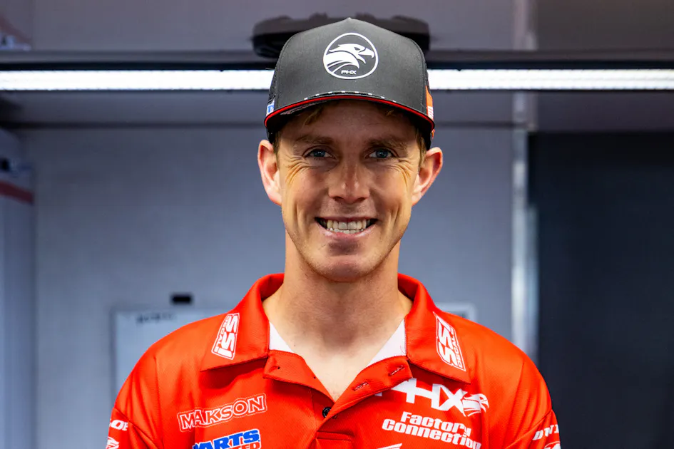 Джордан Эшберн (XC1) и Чейз Ландерс (любитель) присоединяютс