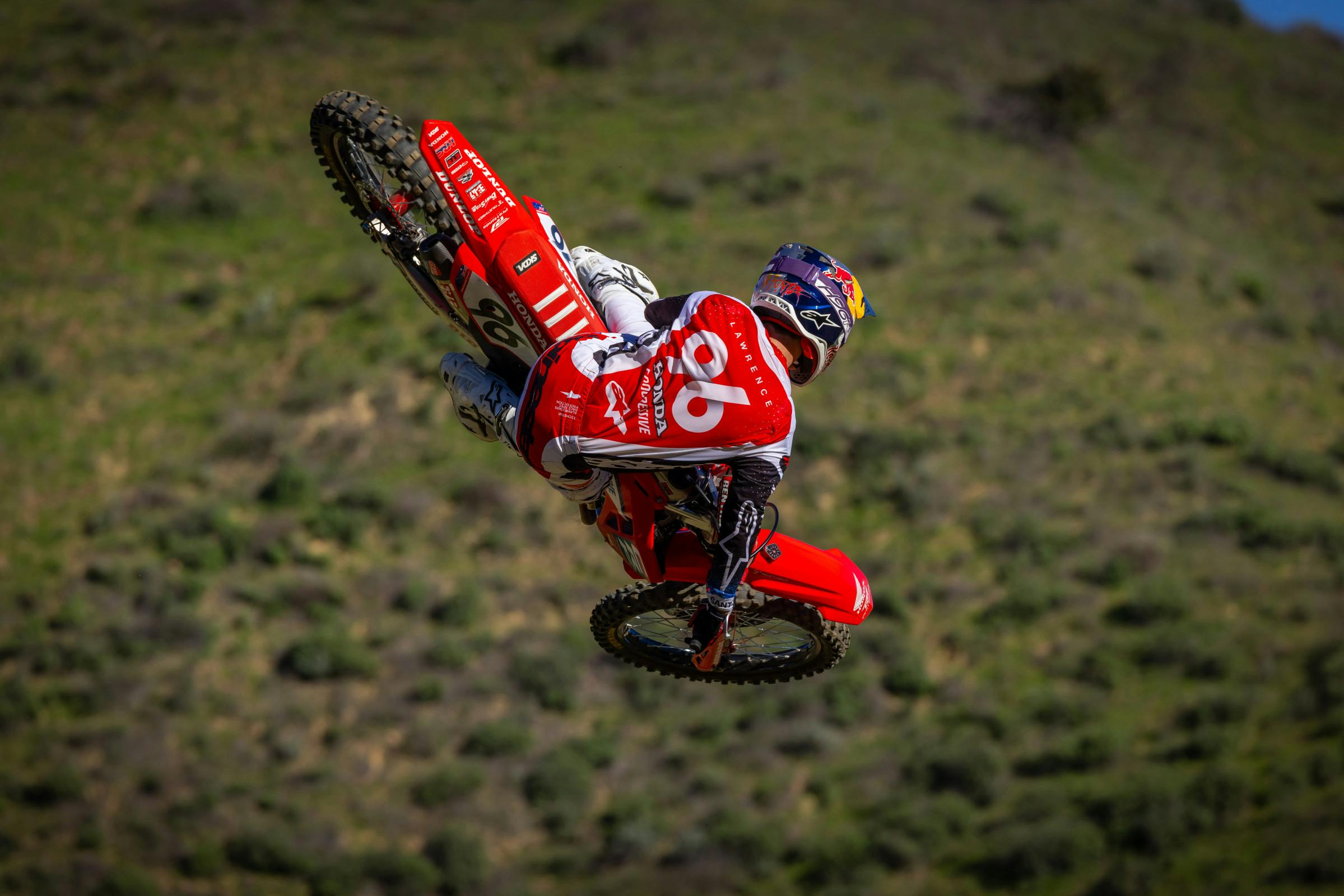 26 Hunter Lawrence_action 114