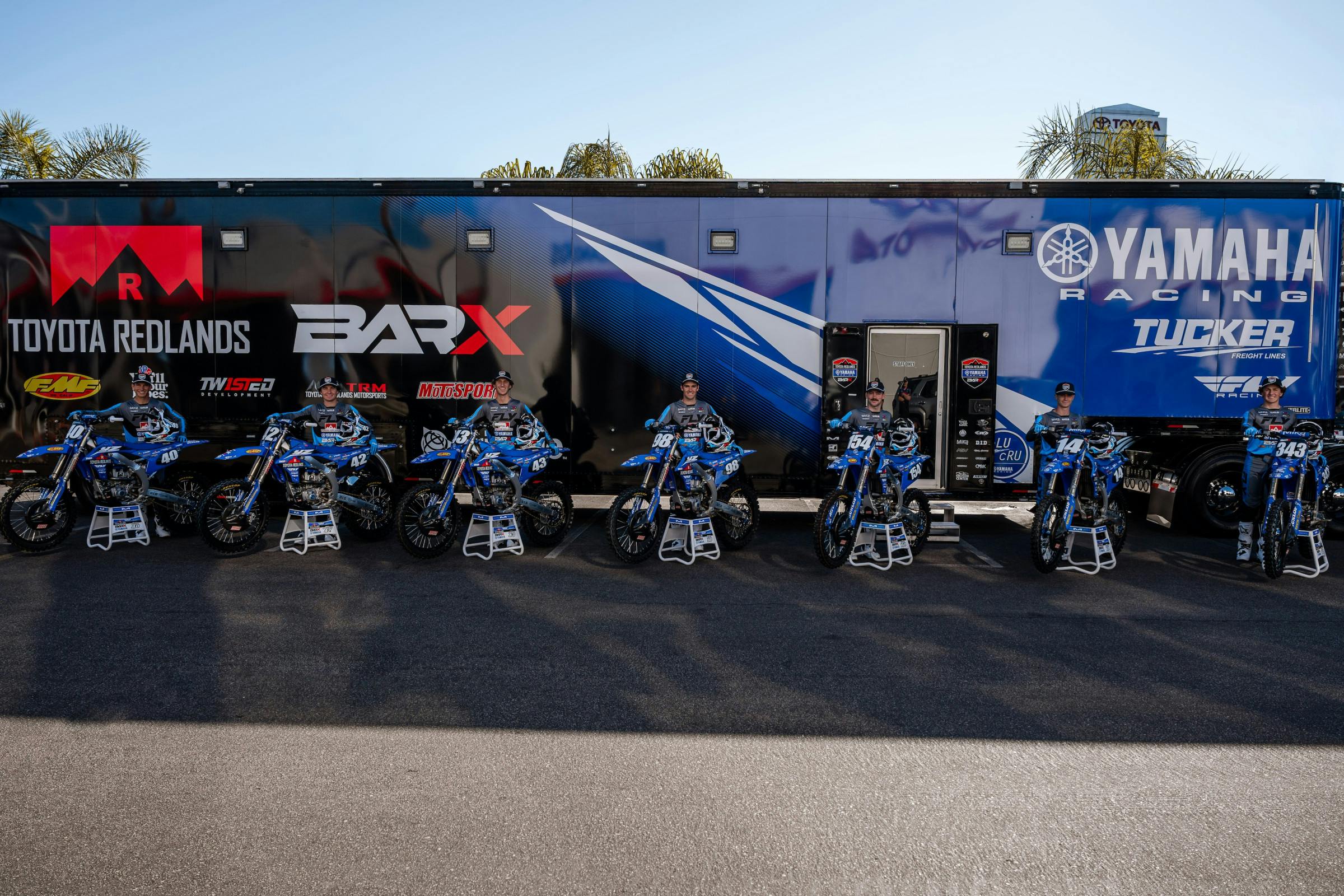 BarX full riders group semi