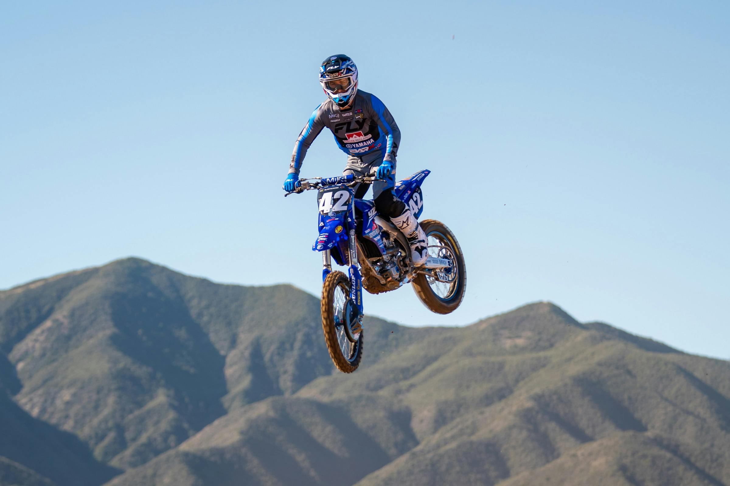 Dilan Schwartz action 1