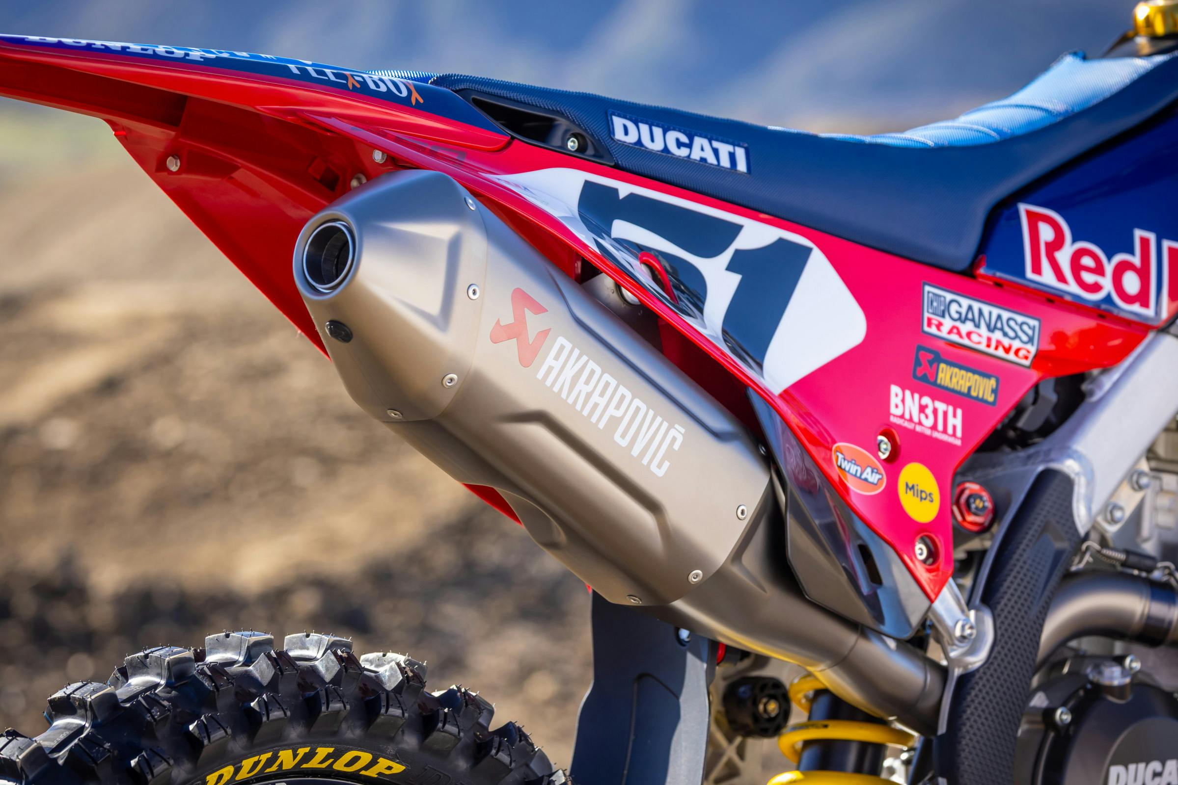 26_TLD_RED BULL DUCATI_BIKE DETAILS_19