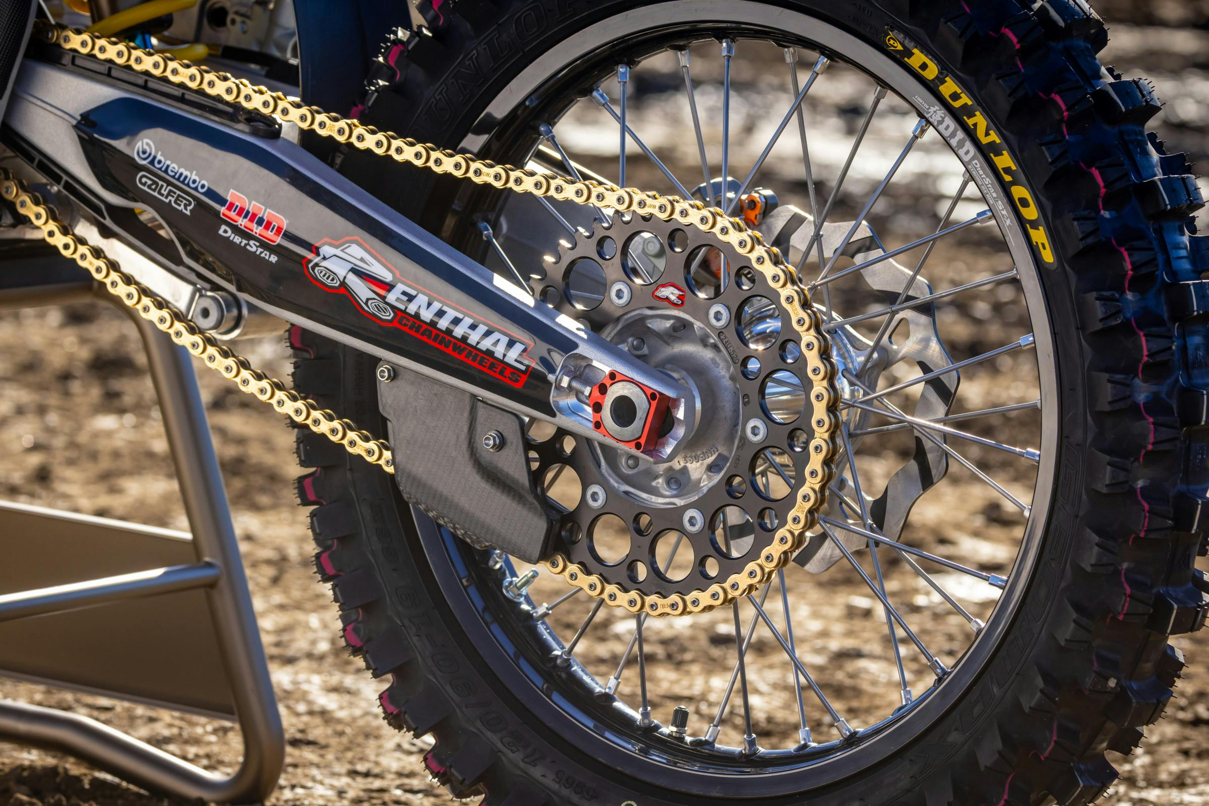 26_TLD_RED BULL DUCATI_BIKE DETAILS_10