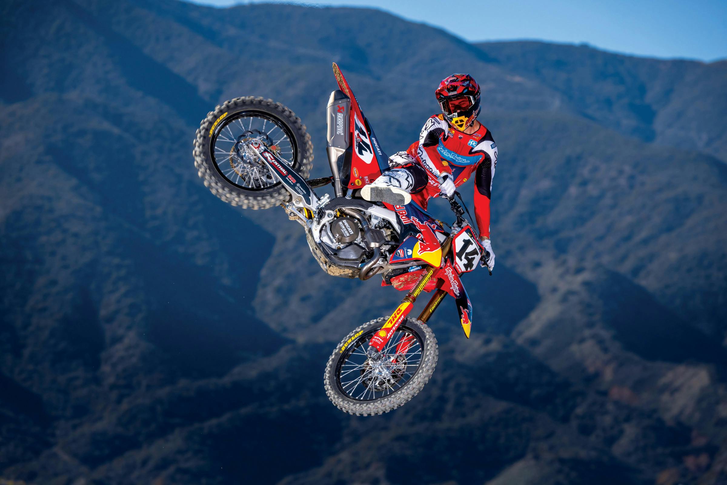 Ferrandis-Dec2025-CudbyPhoto-078