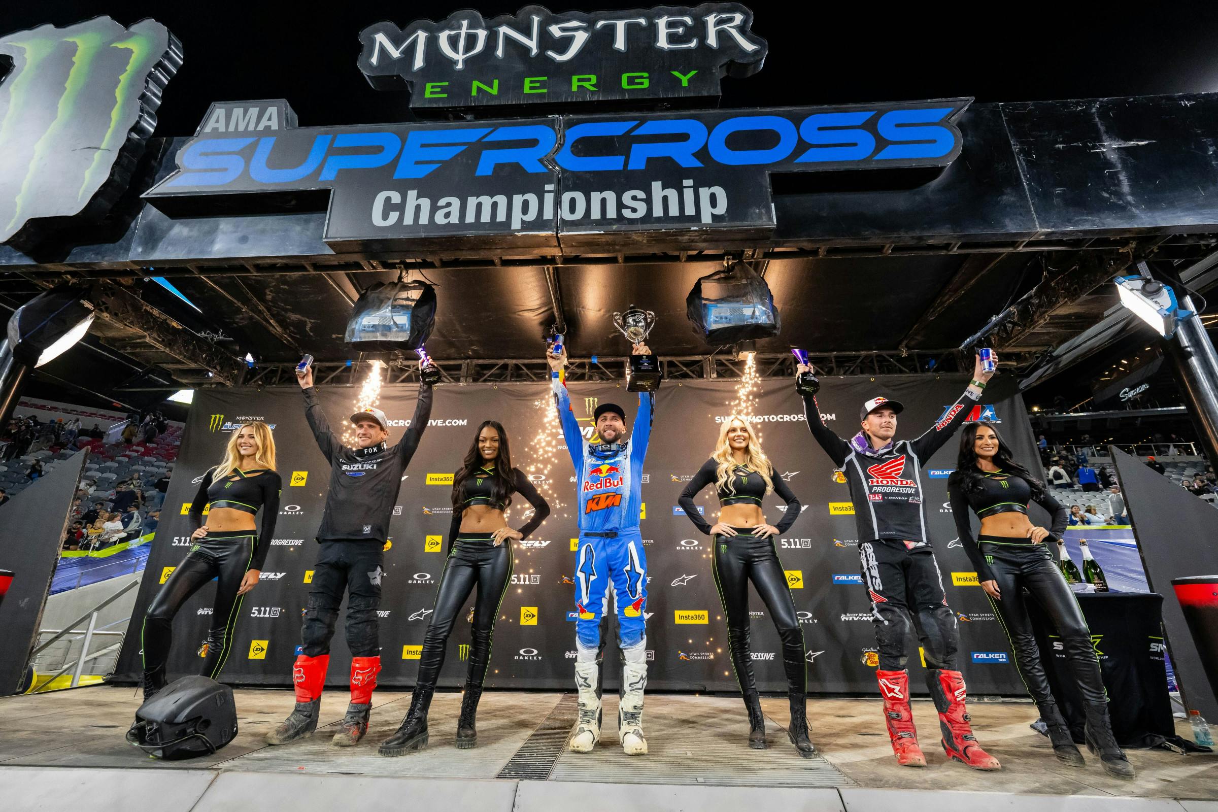 450SX podium: first, Tomac (center); second, Hunter Lawrence (left); and third, KenRoczen (left).
