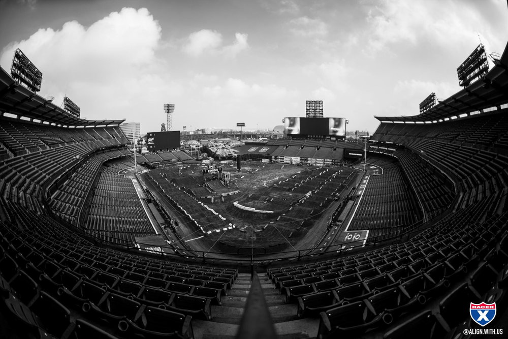 Watch: Houston Supercross Preview and Injury Report