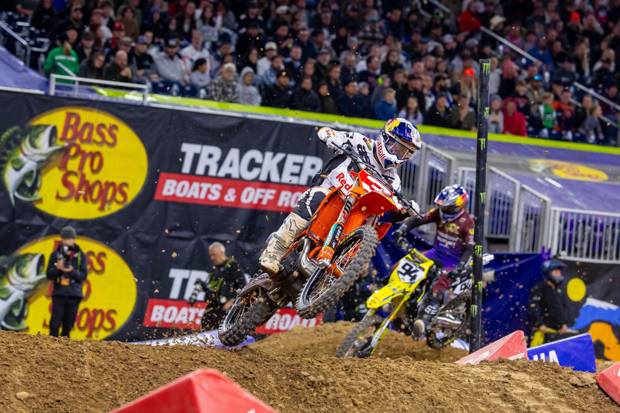 Tomac went 3-13-1 for fourth oveall.