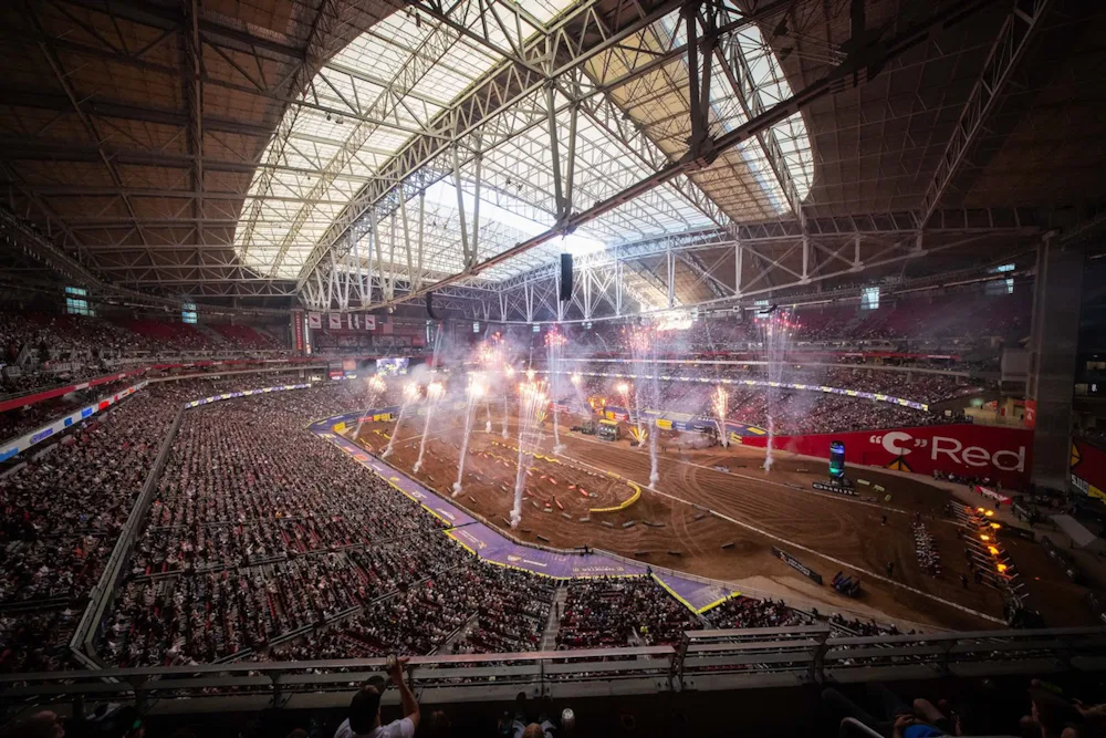 Roczen Becomes Fourth 450SX Race Winner in 2026 and Deegan Makes it Four in a Row at Glendale SX