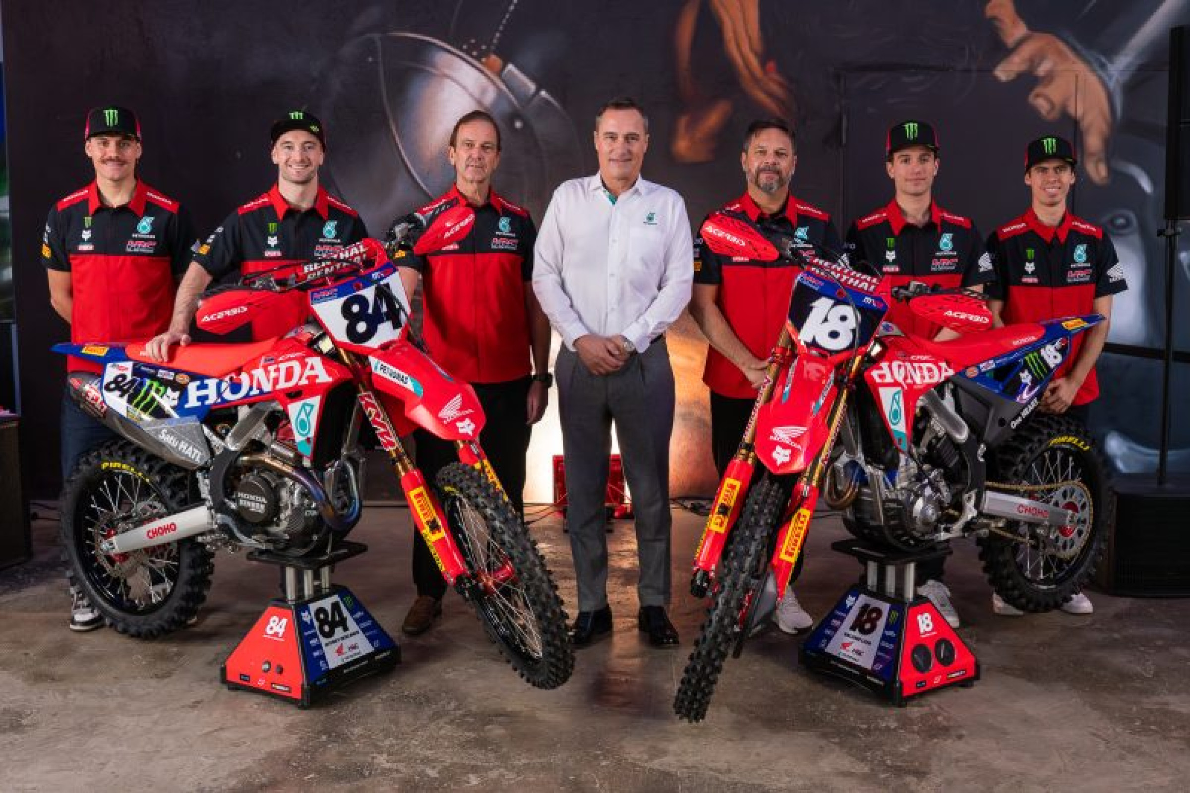 Watch: 2026 Honda HRC PETRONAS Intro with Fernandez, Vialle, Herlings, and Lata