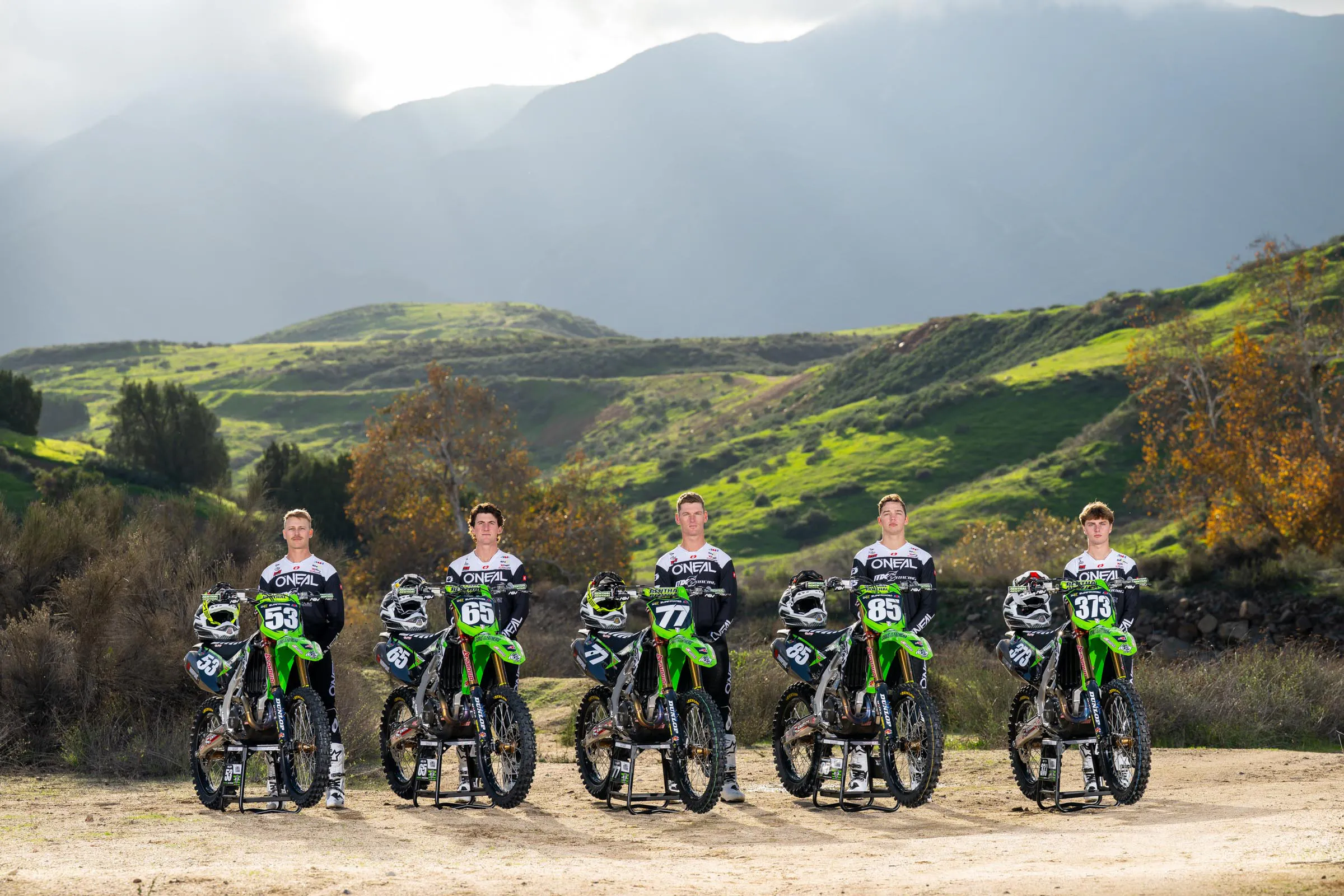 2026_MX6_Team_Shoot_Align_Media_033