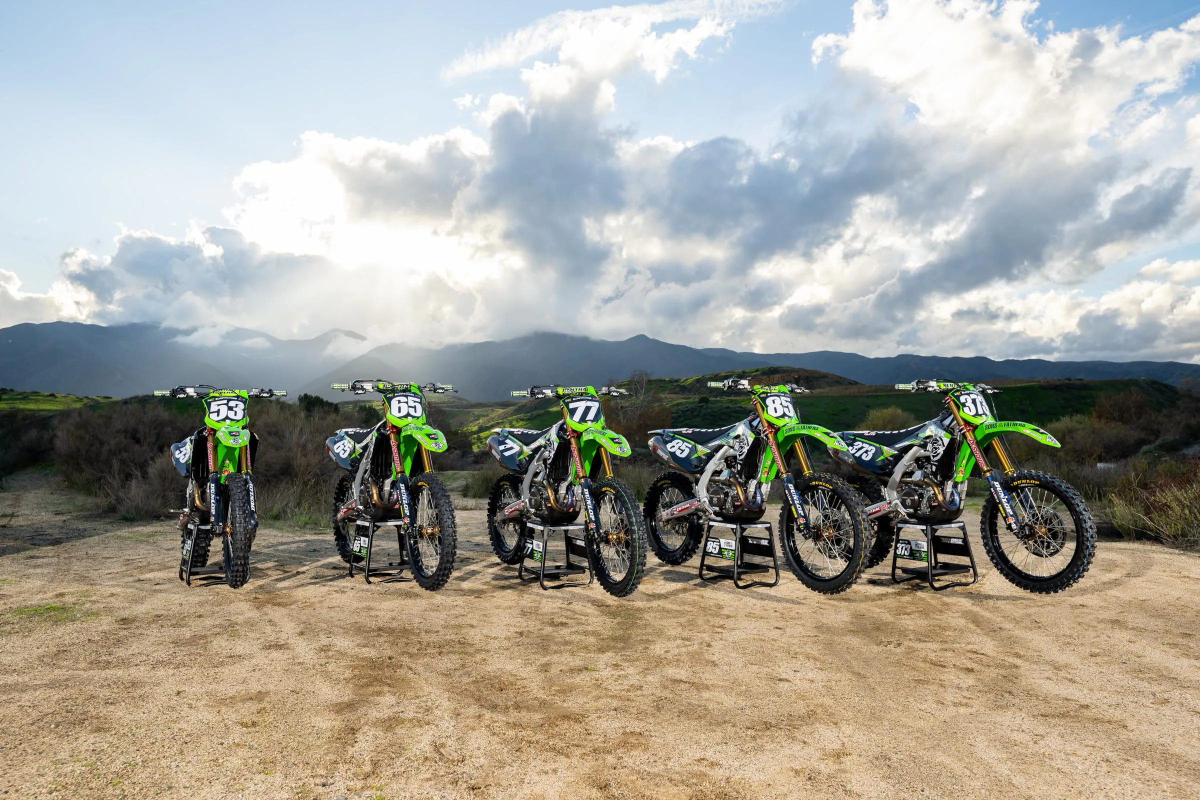 2026_MX6_Team_Shoot_Align_Media_039