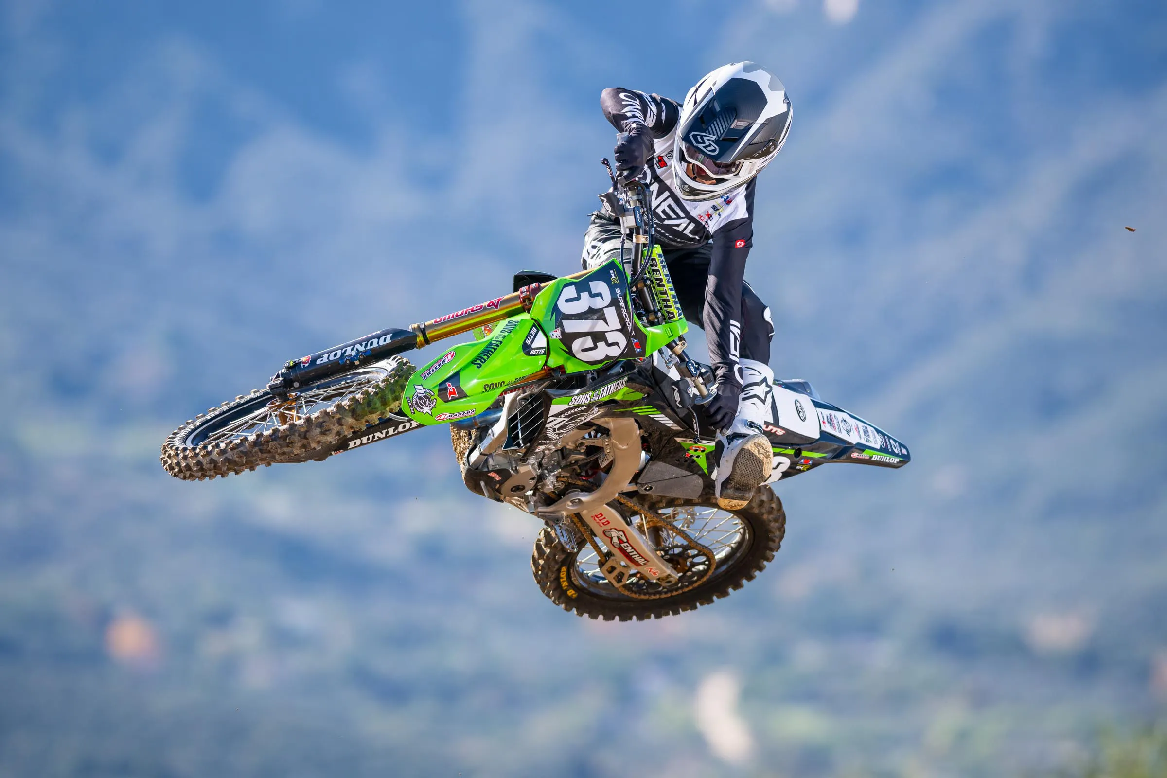 2026_MX6_Team_Shoot_Align_Media_096