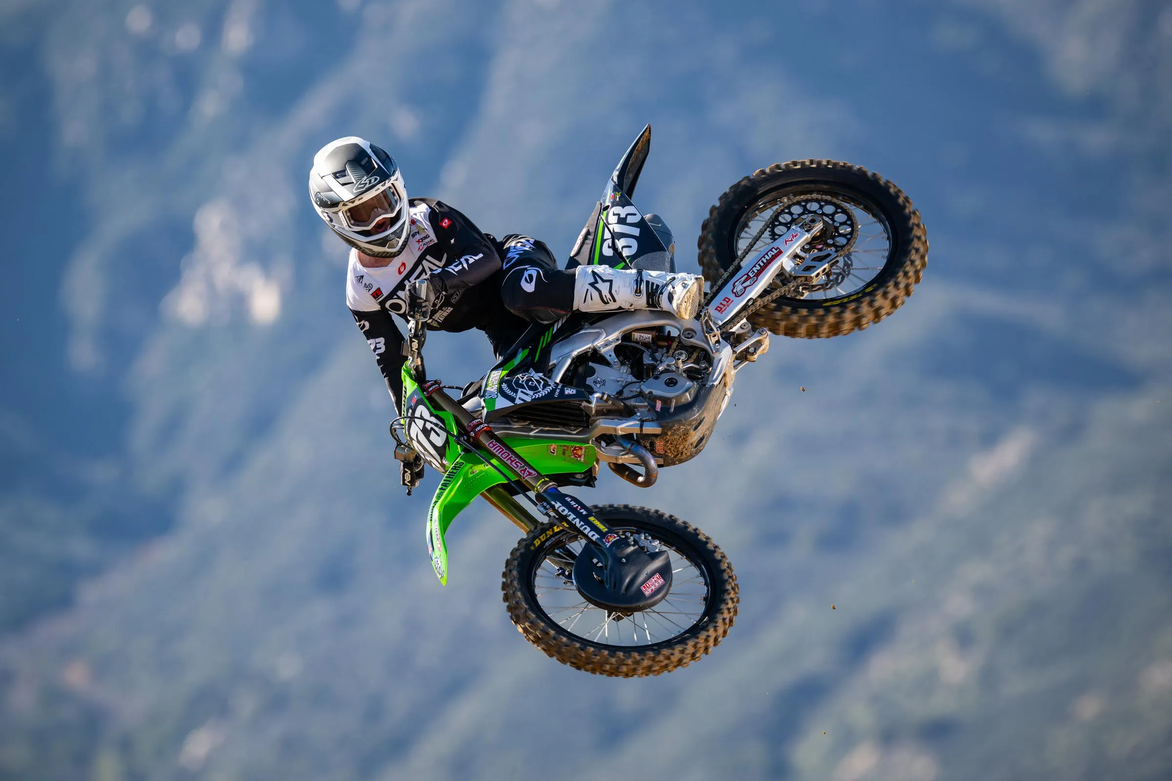 2026_MX6_Team_Shoot_Align_Media_077