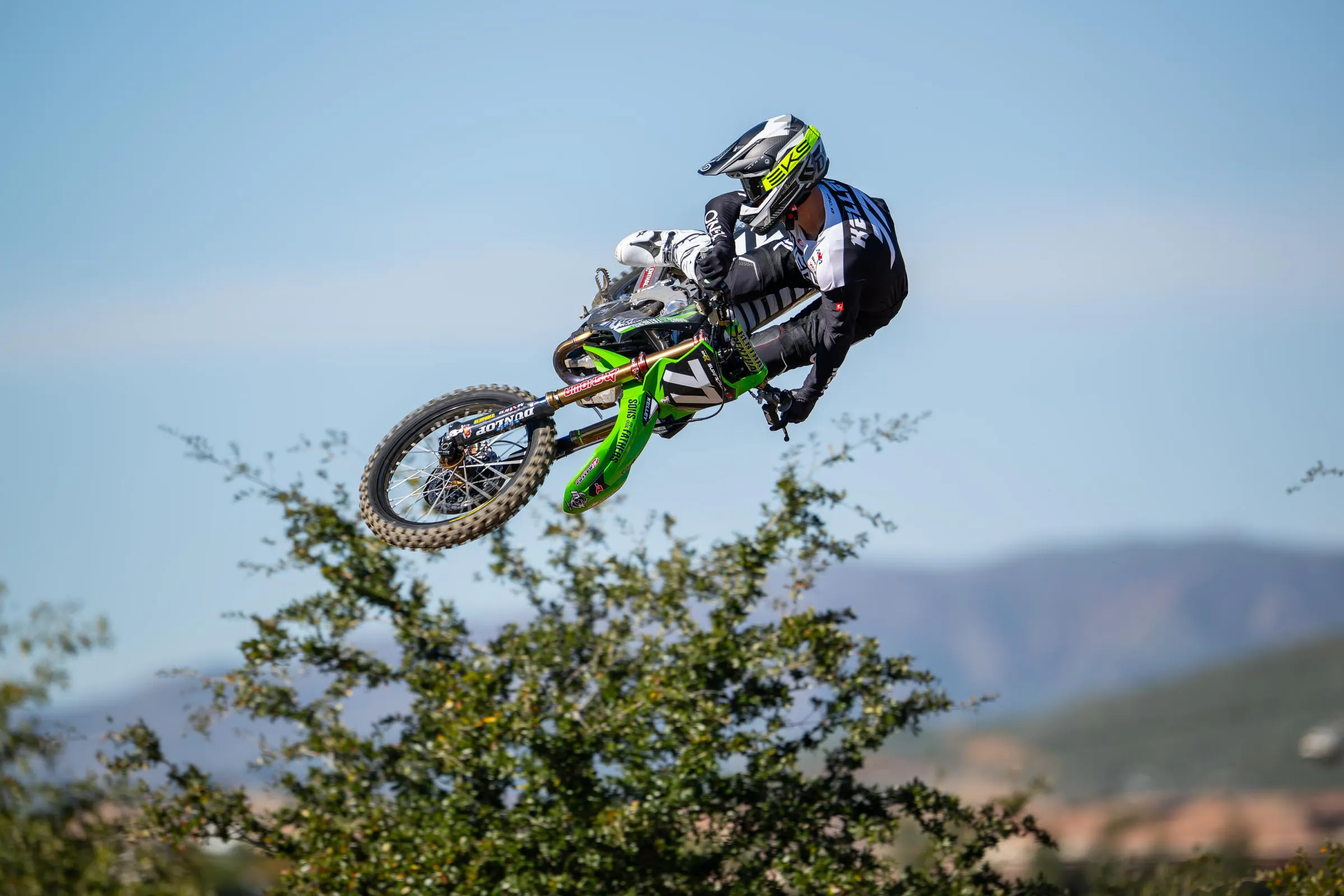 2026_MX6_Team_Shoot_Align_Media_109