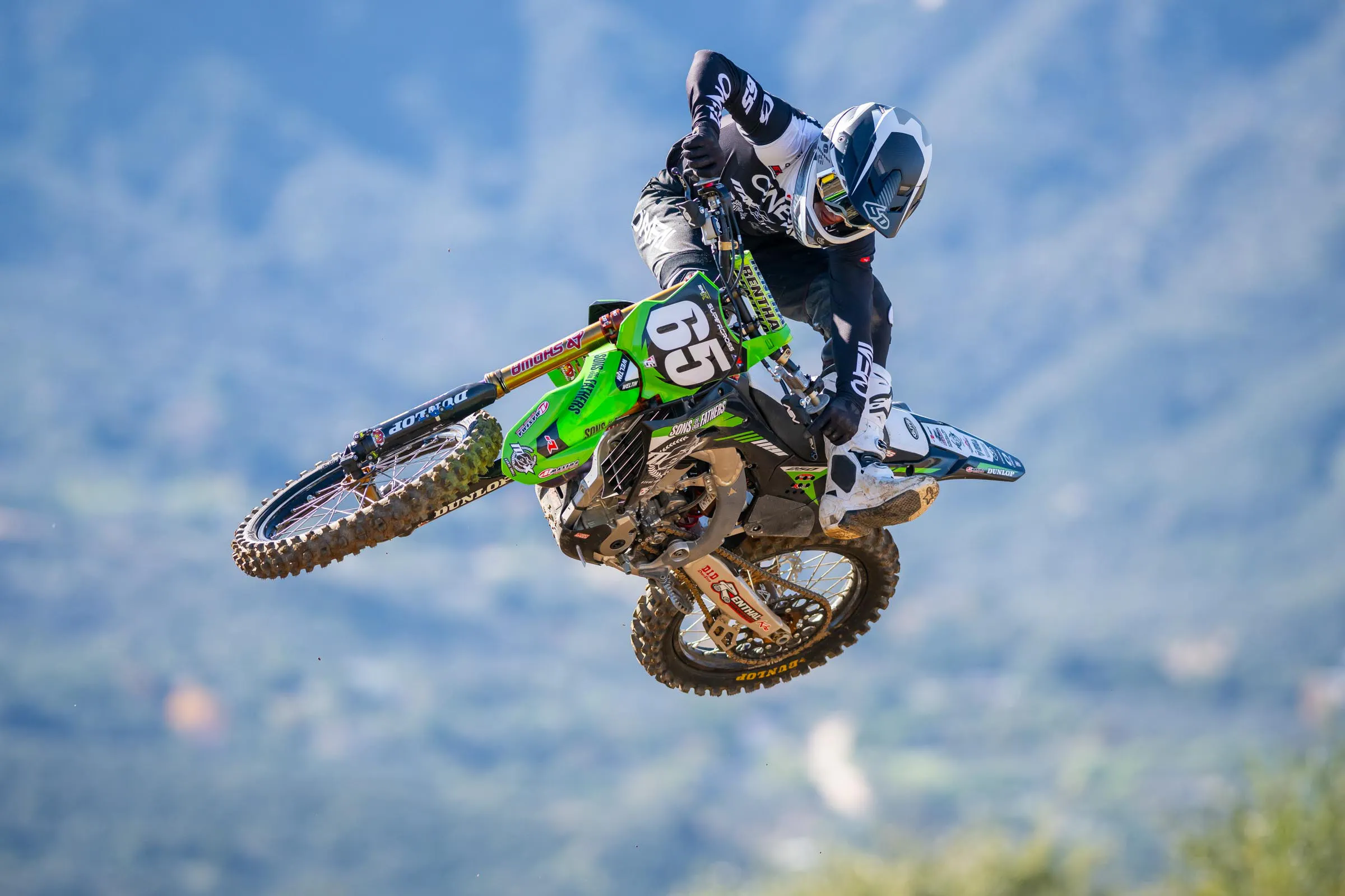 2026_MX6_Team_Shoot_Align_Media_095