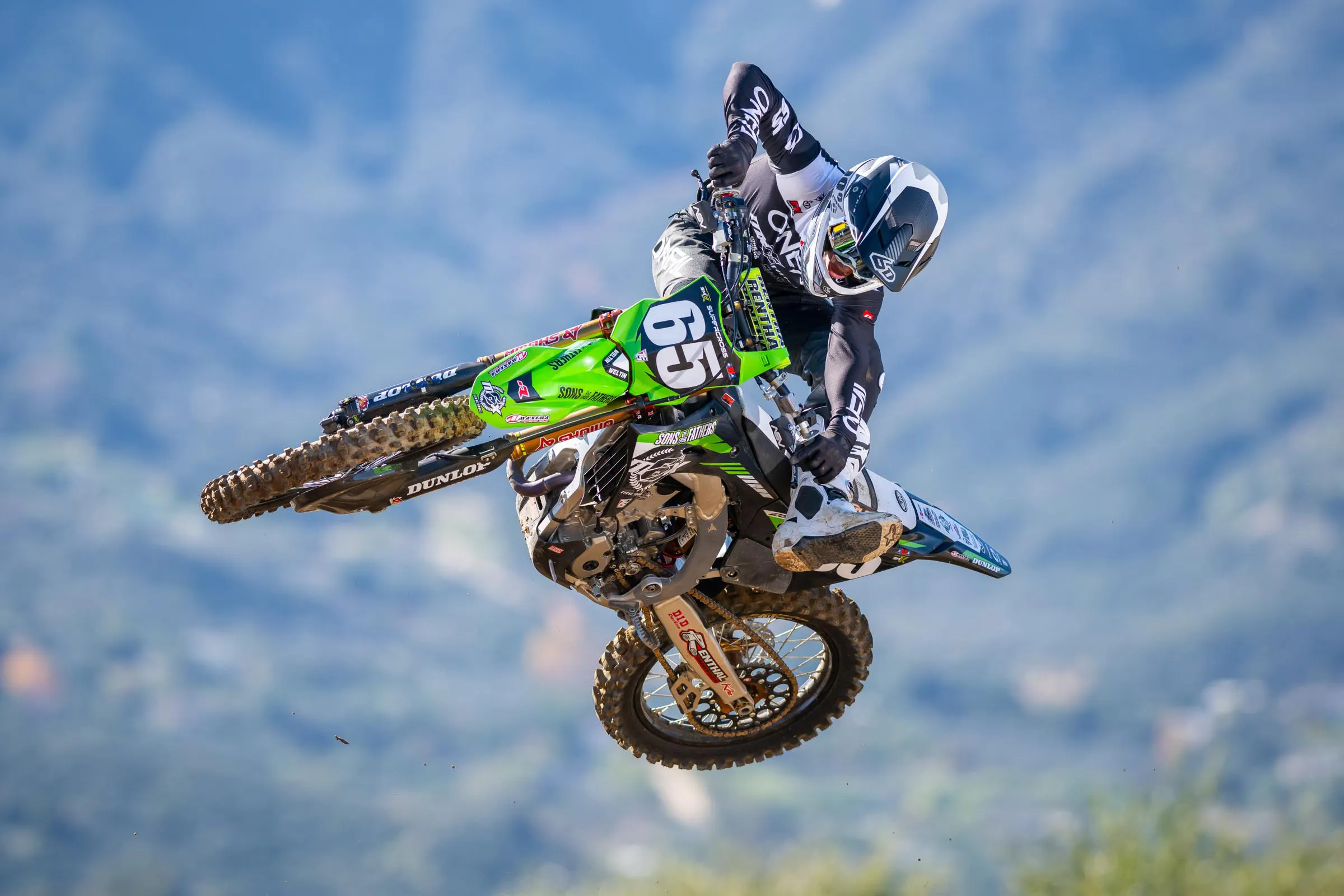 2026_MX6_Team_Shoot_Align_Media_094