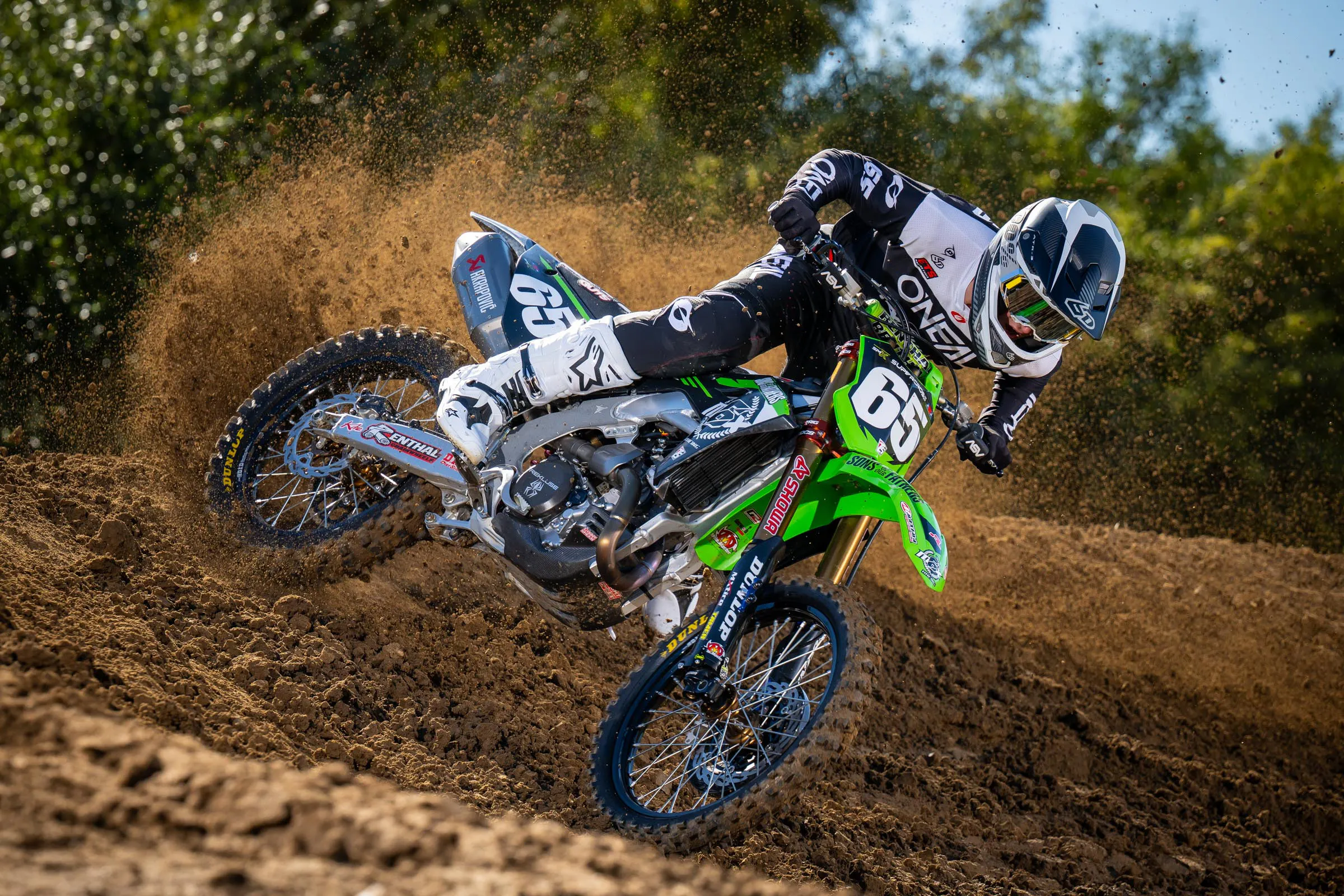 2026_MX6_Team_Shoot_Align_Media_071