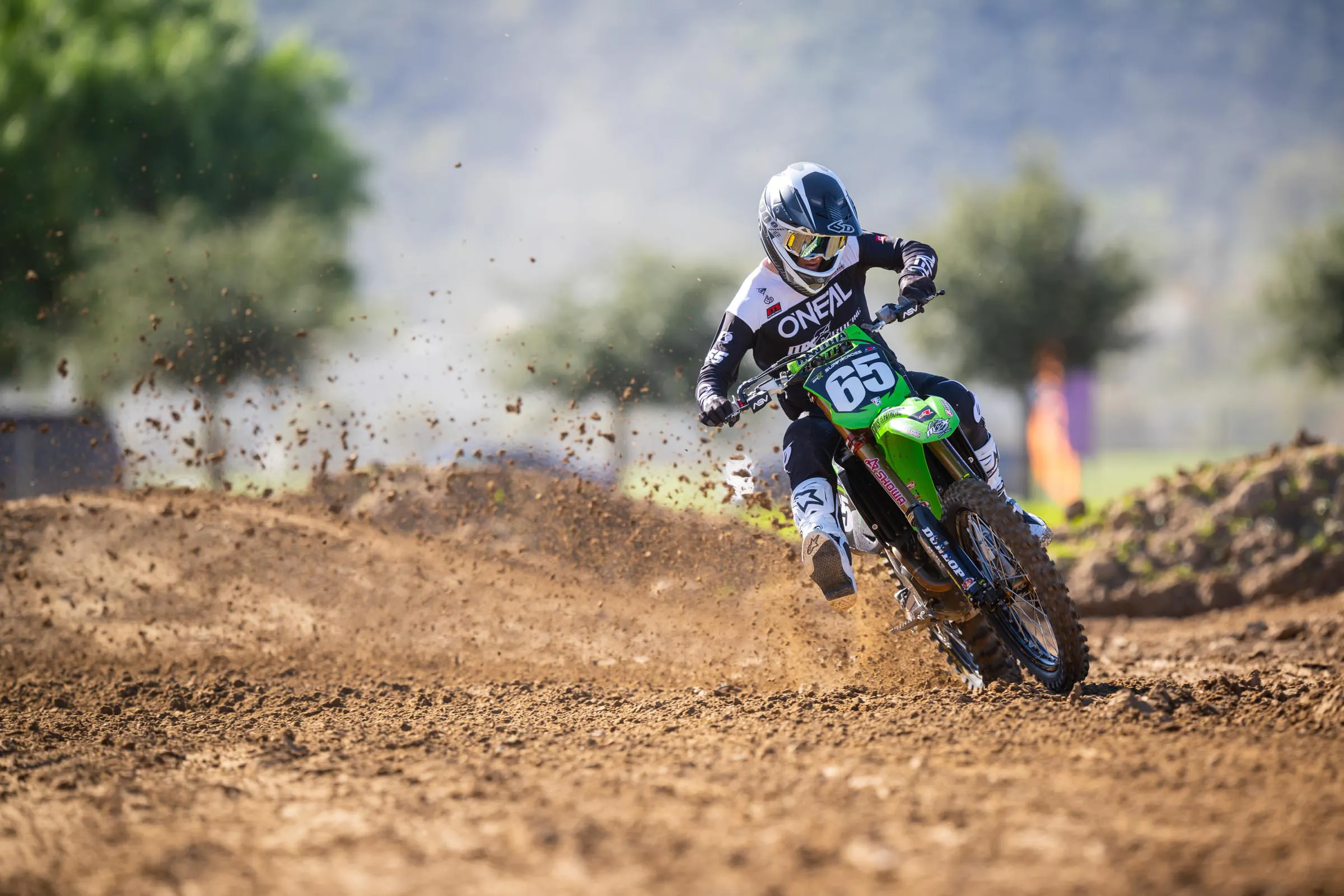 2026_MX6_Team_Shoot_Align_Media_090