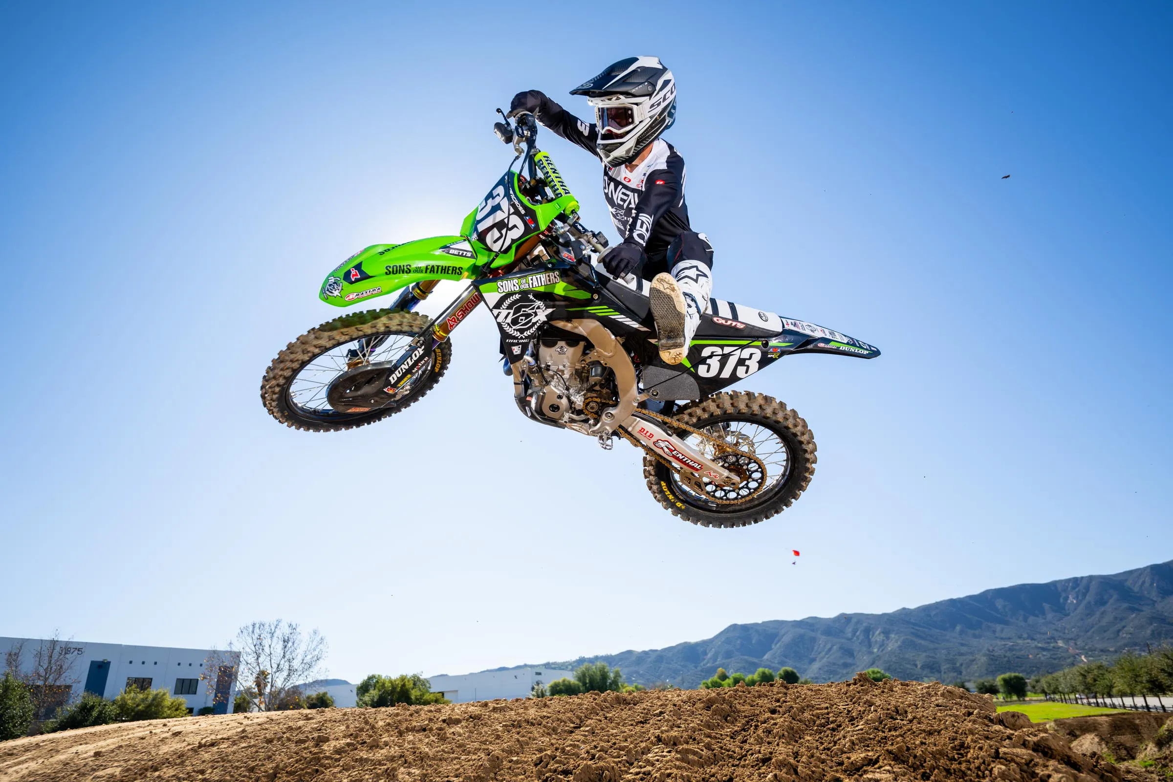 2026_MX6_Team_Shoot_Align_Media_099