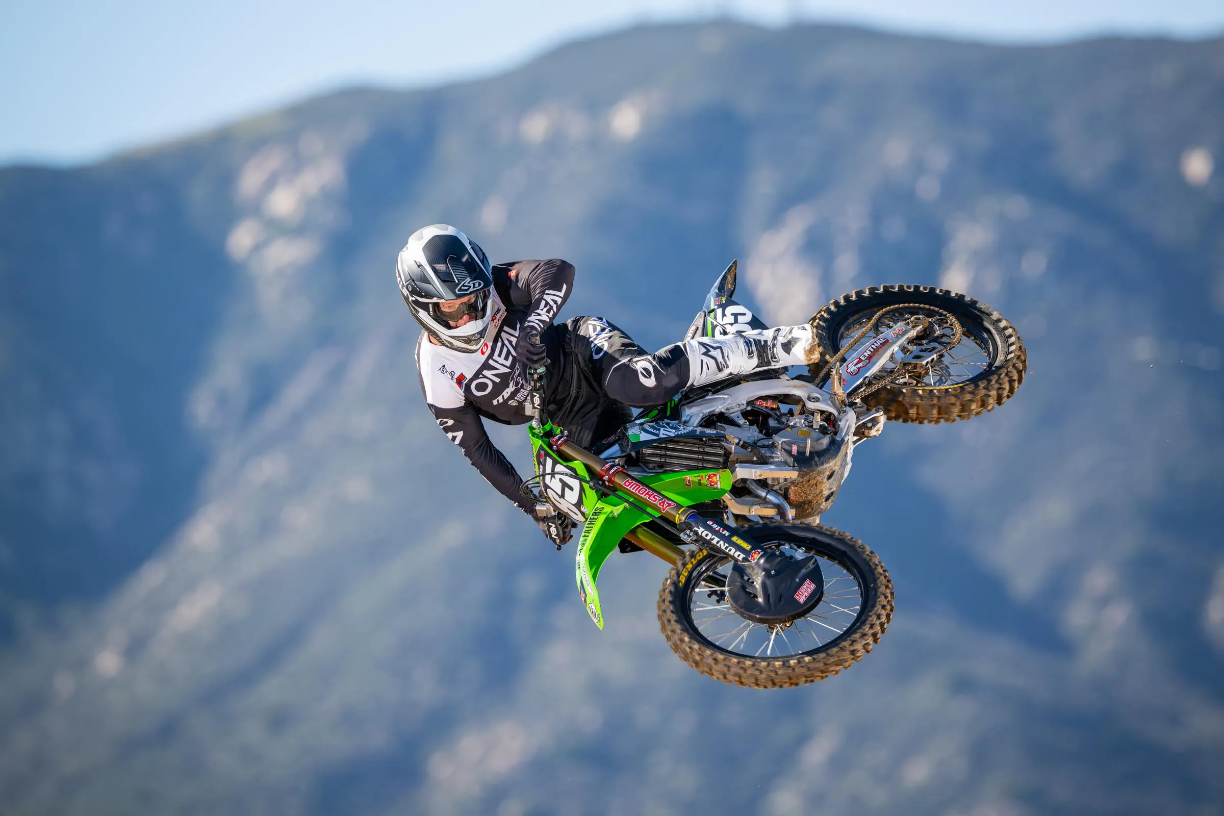 2026_MX6_Team_Shoot_Align_Media_084