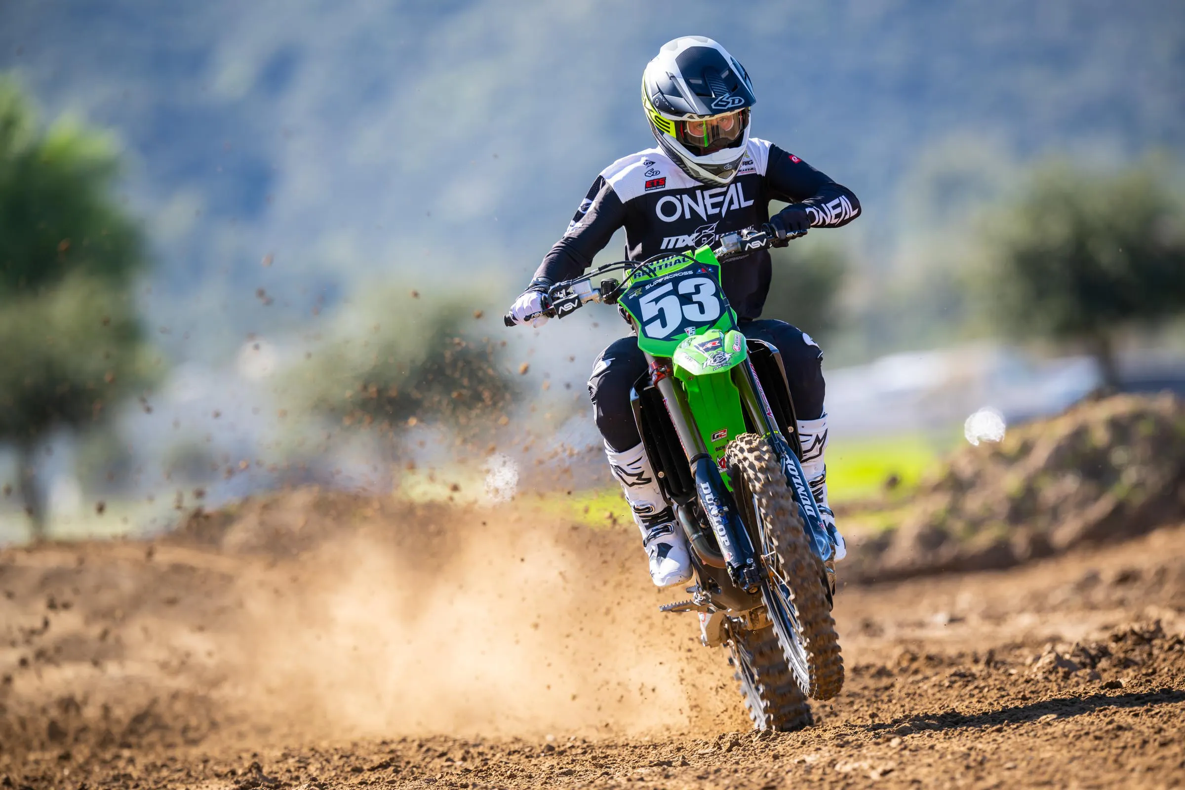2026_MX6_Team_Shoot_Align_Media_087
