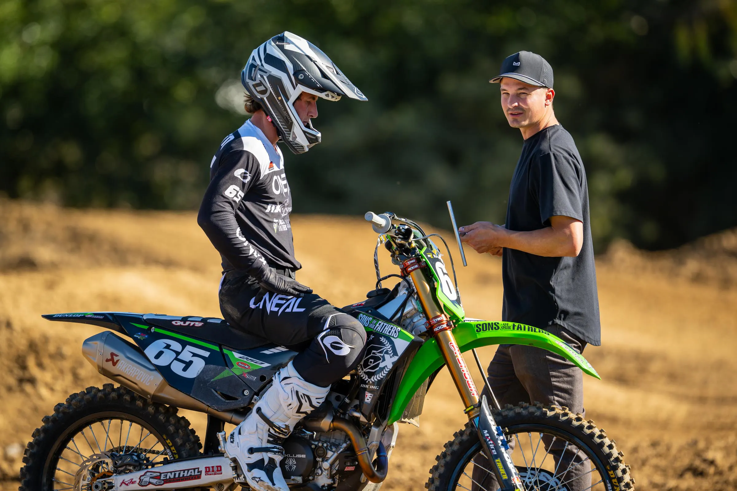 2026_MX6_Team_Shoot_Align_Media_107