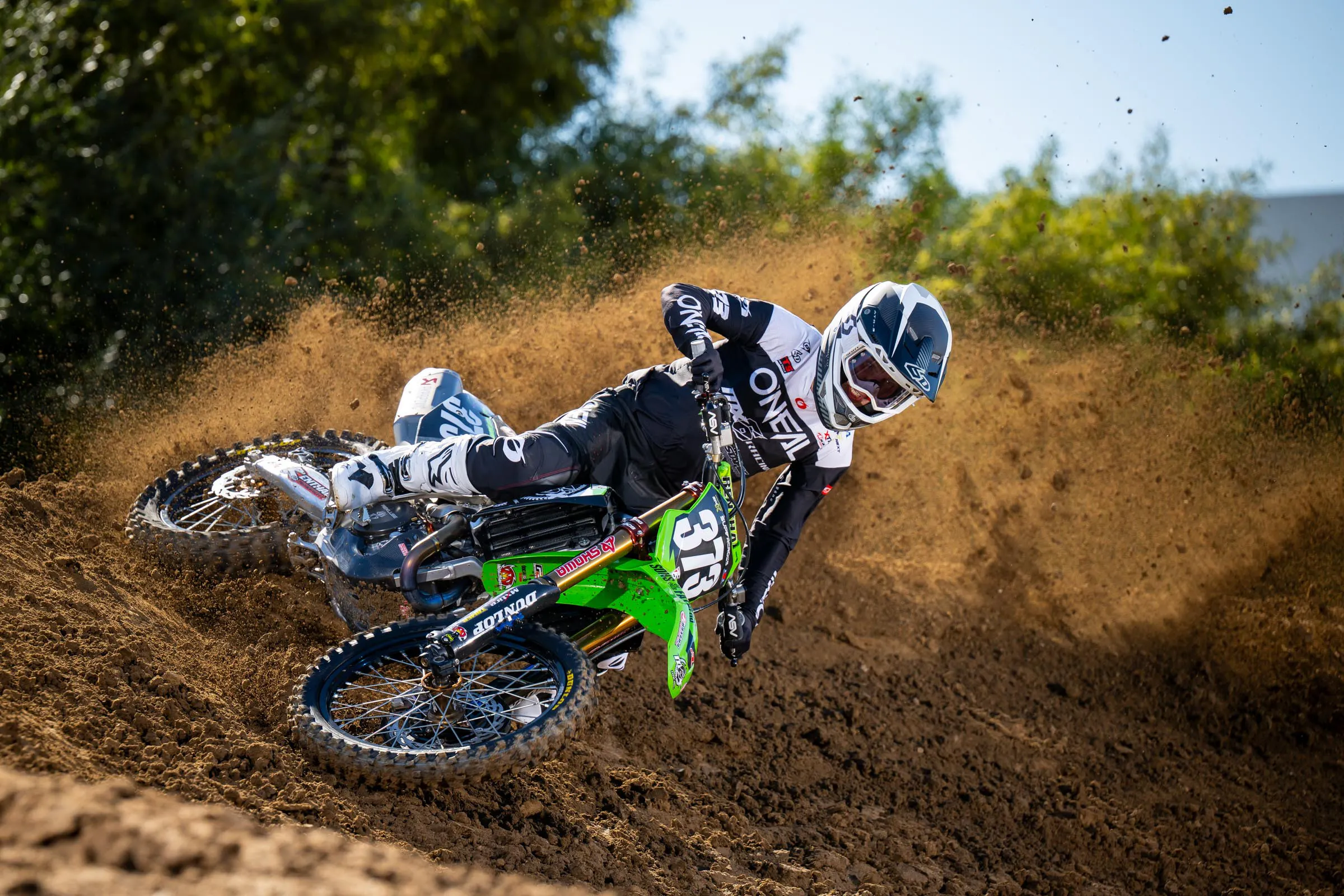 2026_MX6_Team_Shoot_Align_Media_074