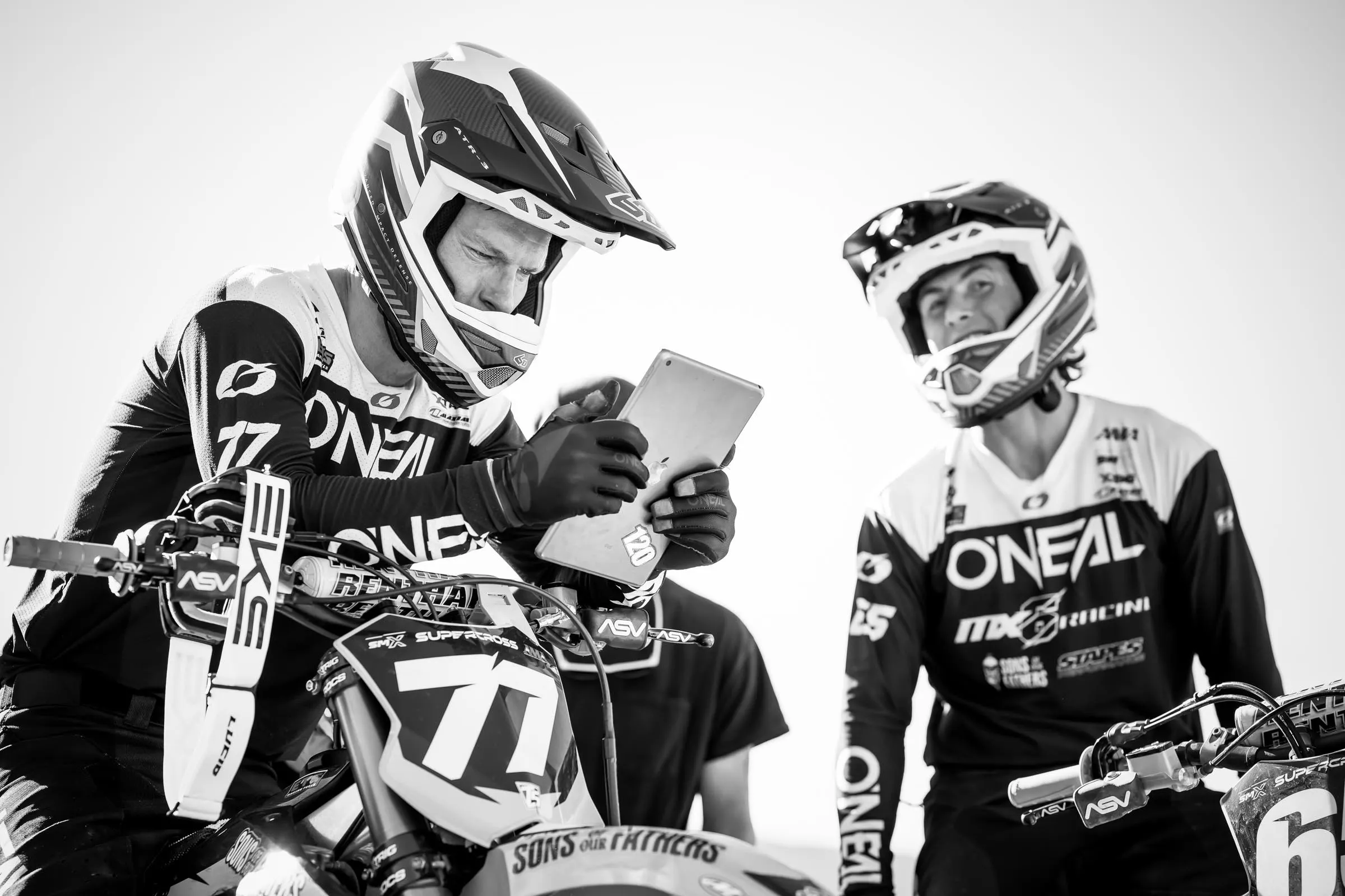 2026_MX6_Team_Shoot_Align_Media_124