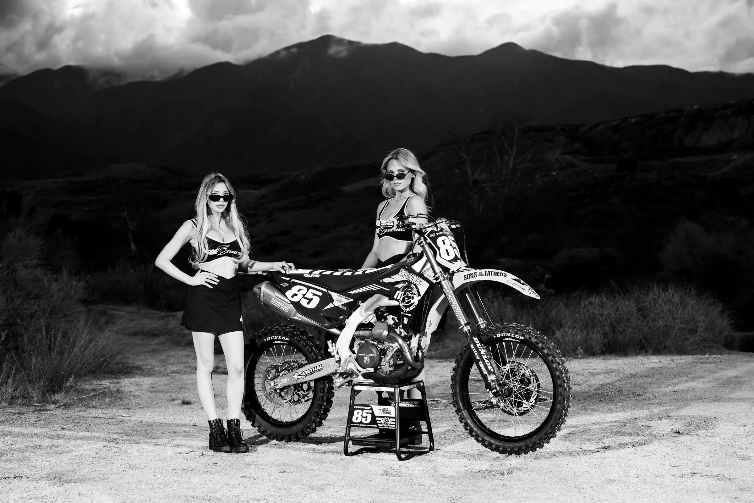 2026_MX6_Team_Shoot_Align_Media_054
