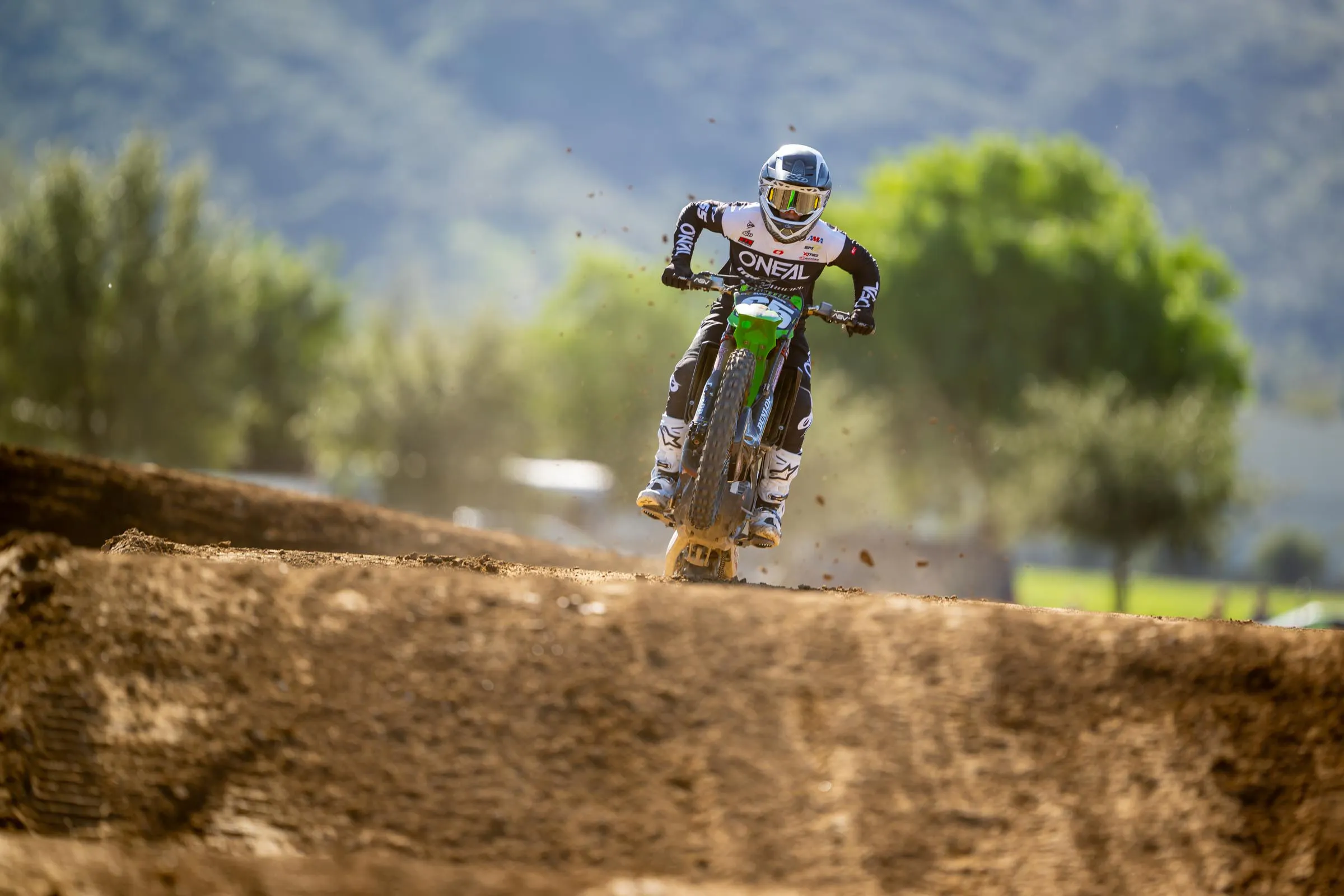 2026_MX6_Team_Shoot_Align_Media_121