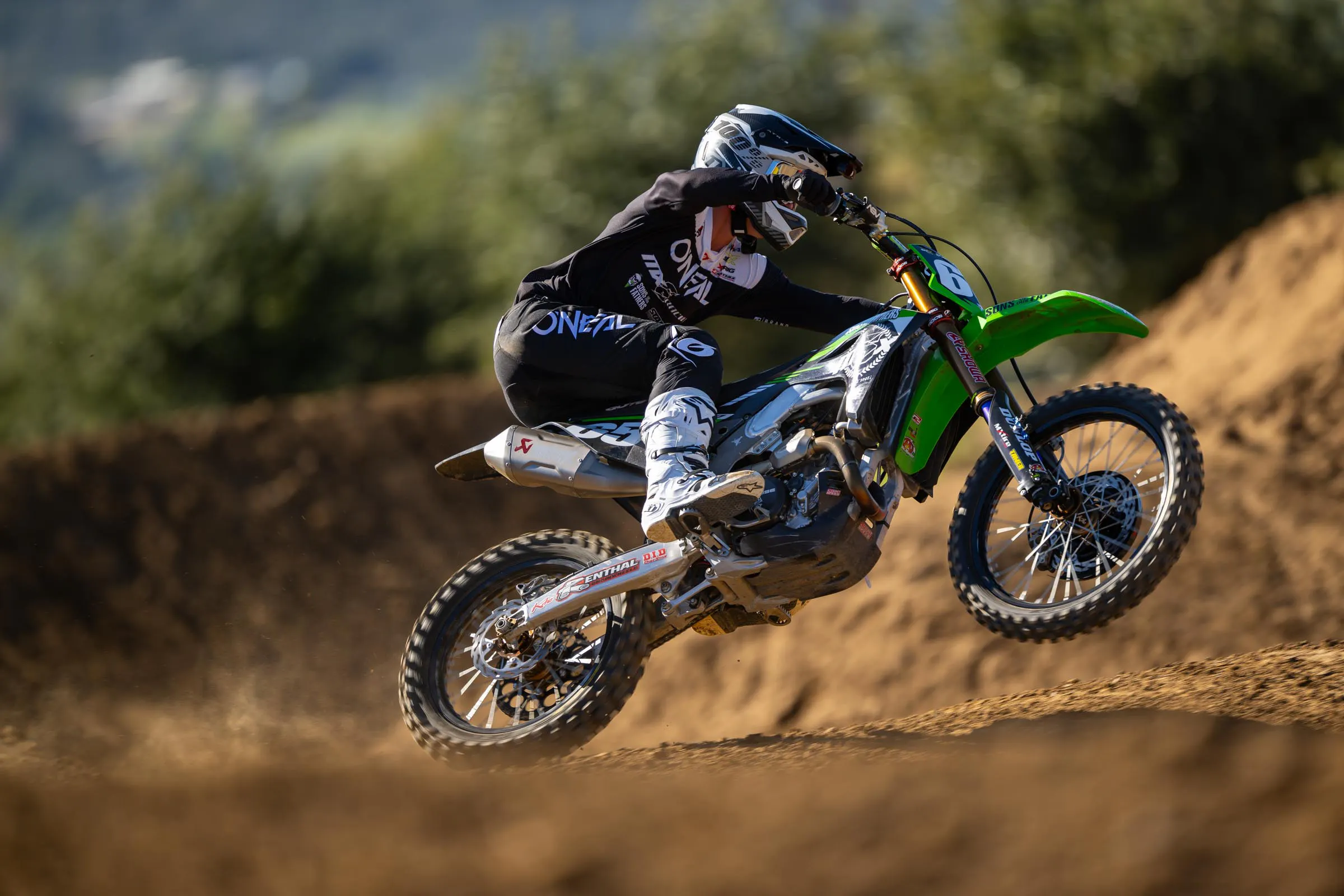 2026_MX6_Team_Shoot_Align_Media_113