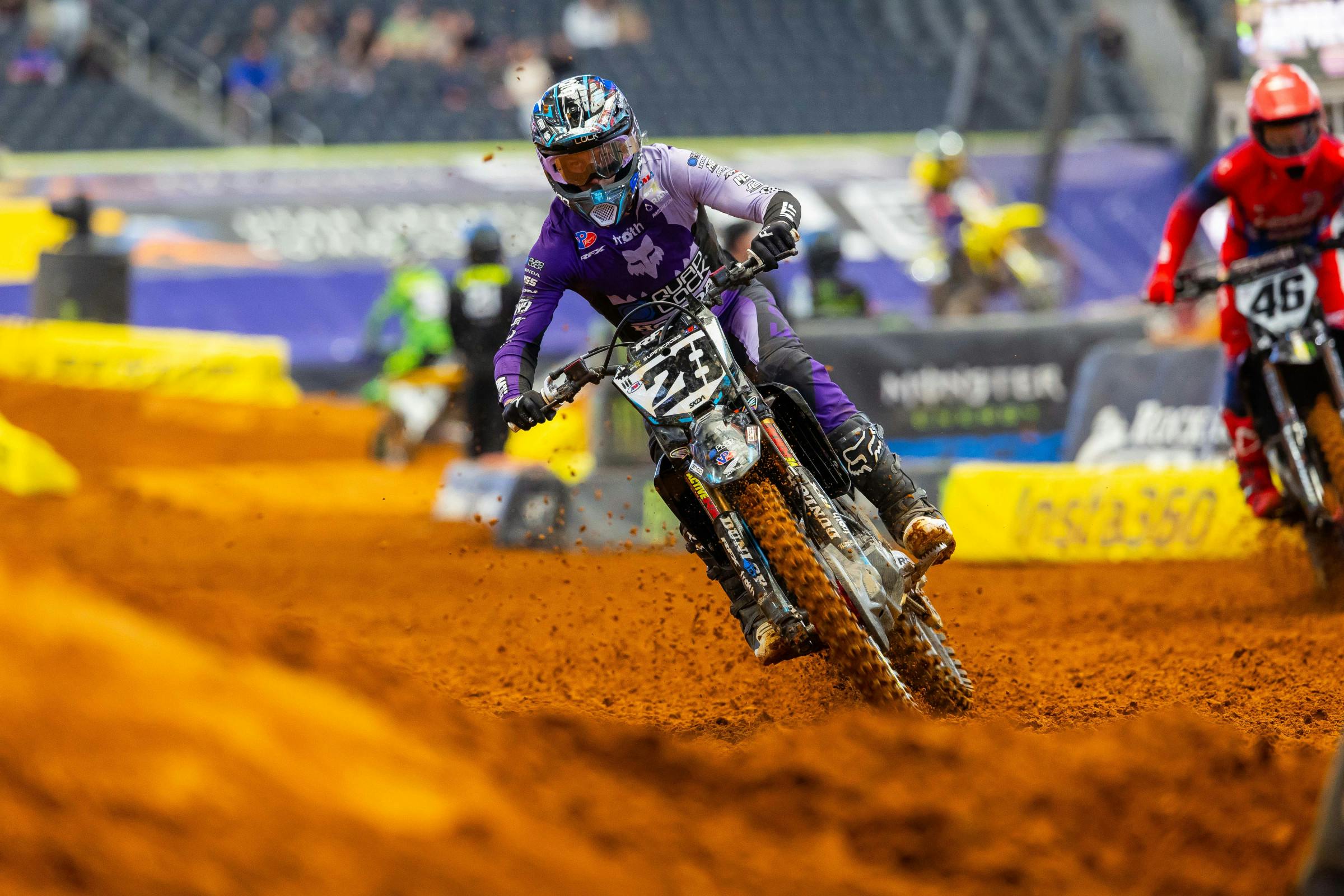 How do you do this with fractured fingers?