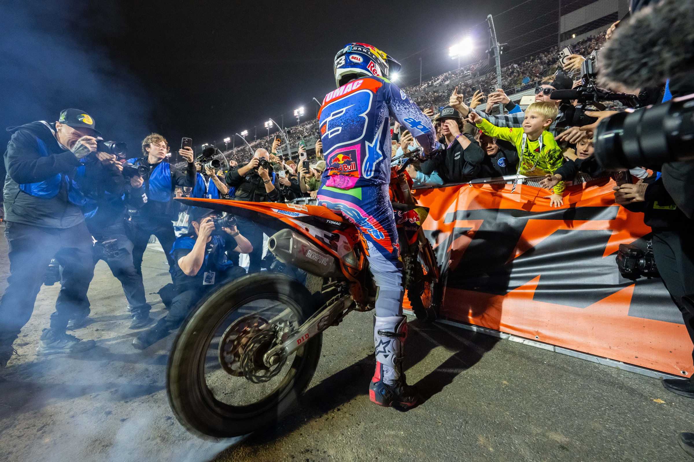 Eli Tomac Becomes Most Decorated Racer in Daytona History with Eighth Supercross Victory