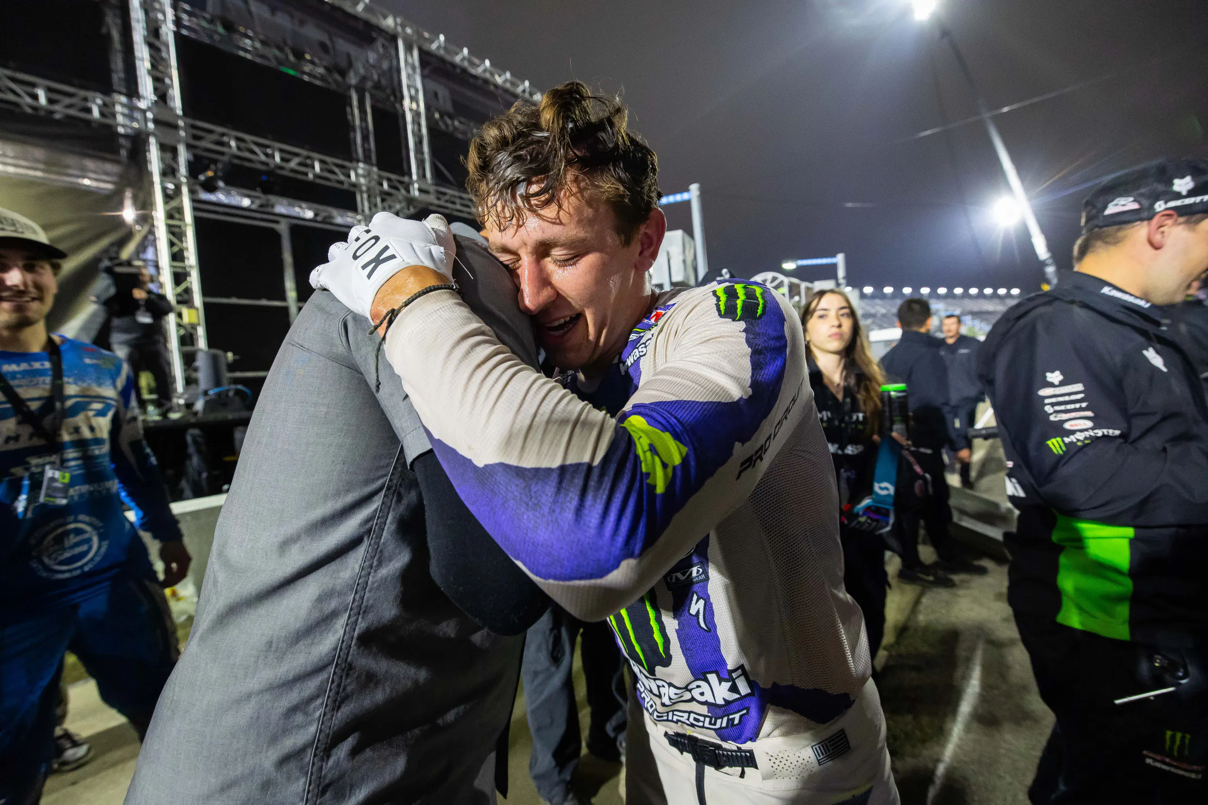 Huge night for Seth Hammaker, who now trails Pierce Brown for the lead by just two points.