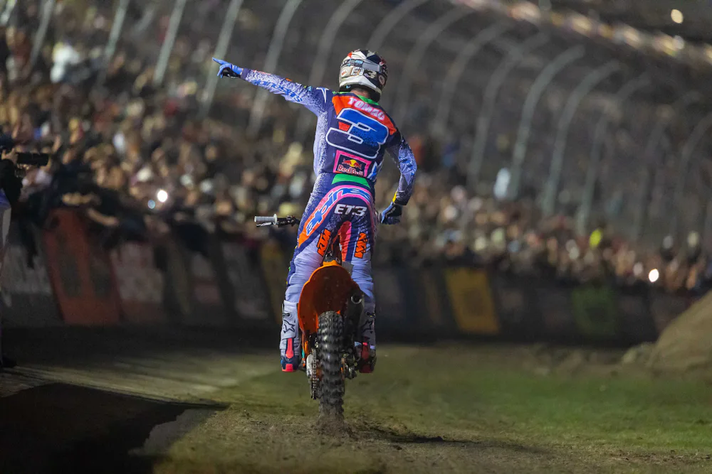 Weege Show: Daytona Review Plus Best of Press Conference