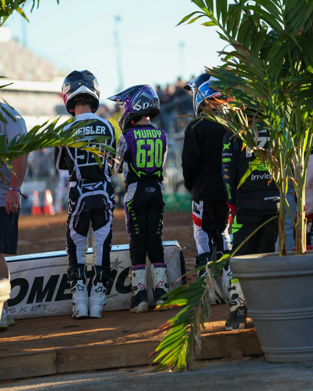 RCSX_DAY2_001-10