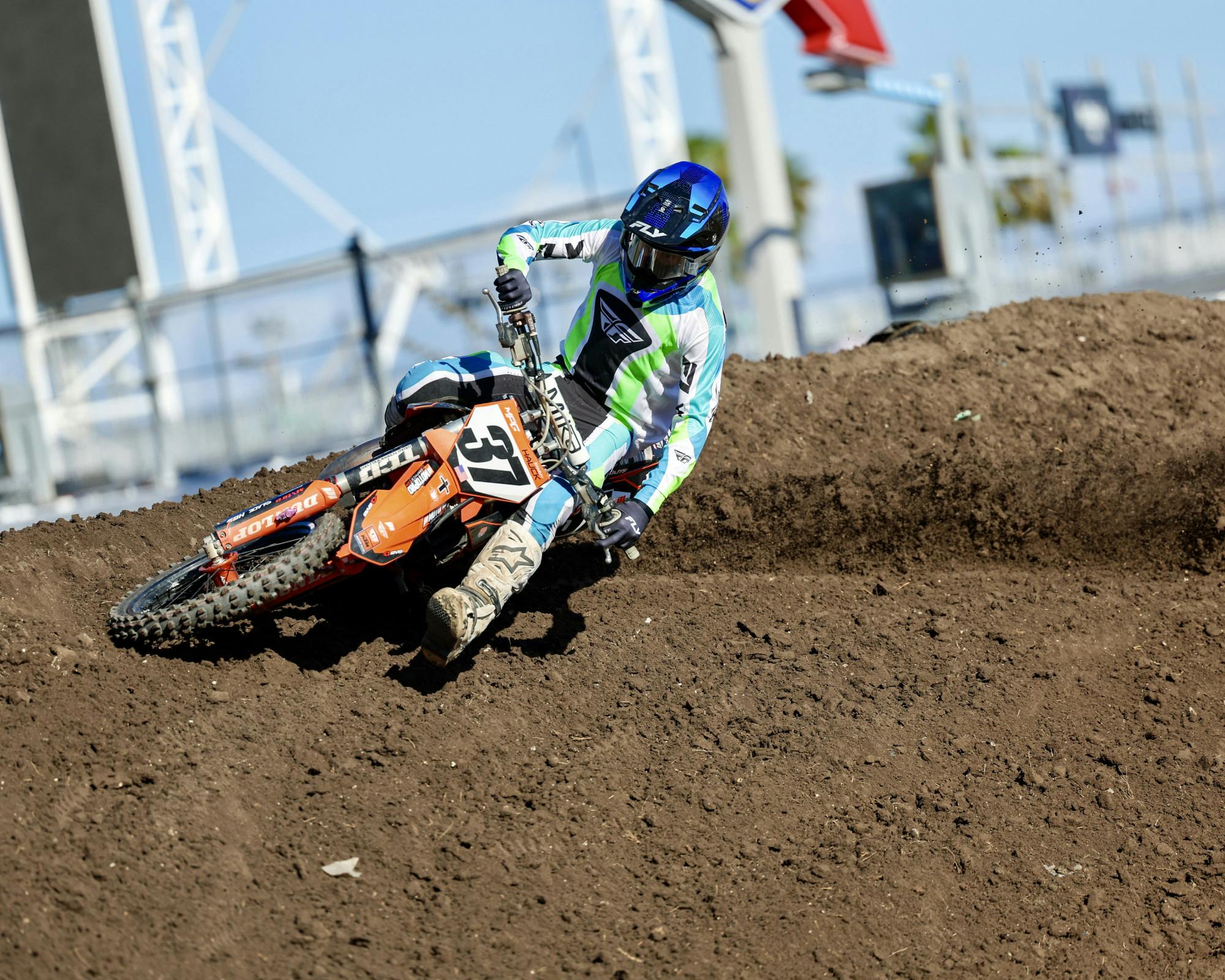 RCSX_DAY2_001-124