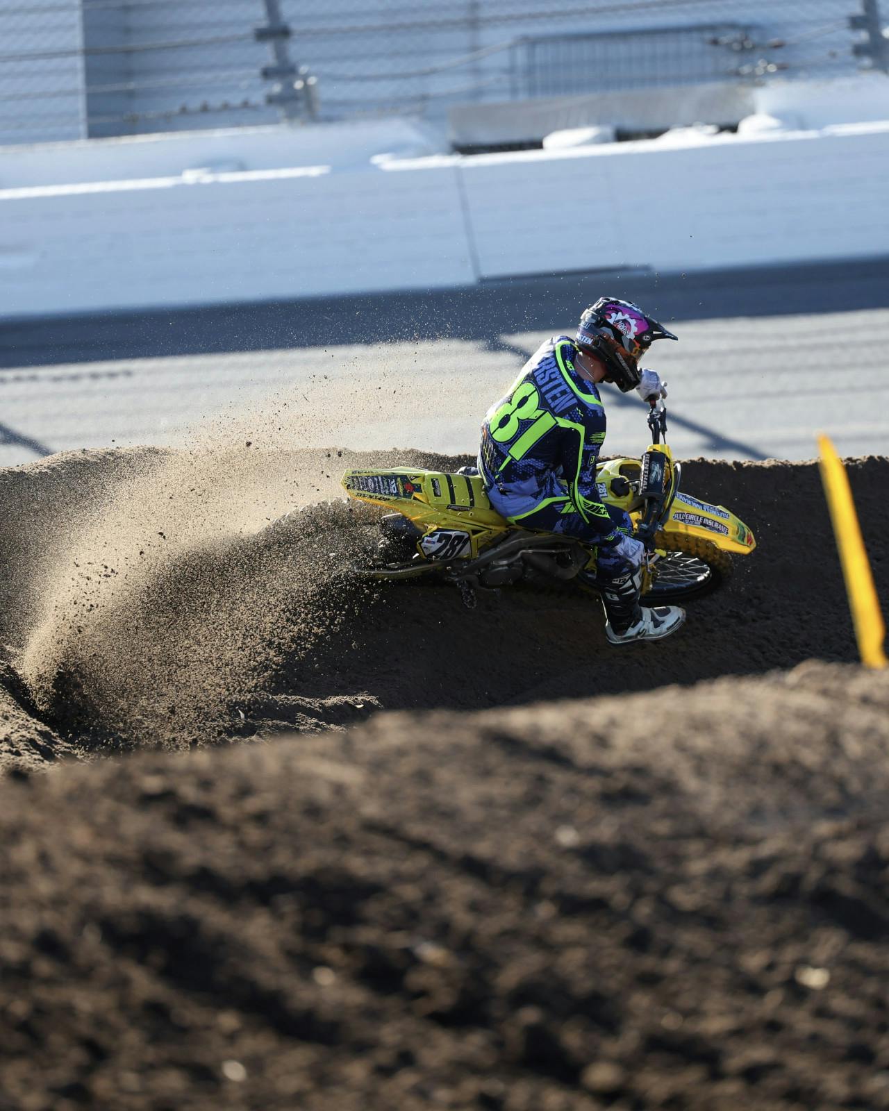 RCSX_DAY2_001-141