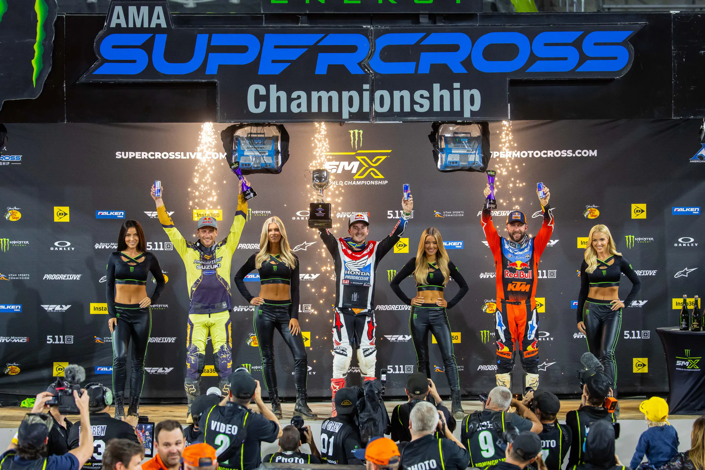 450SX podium