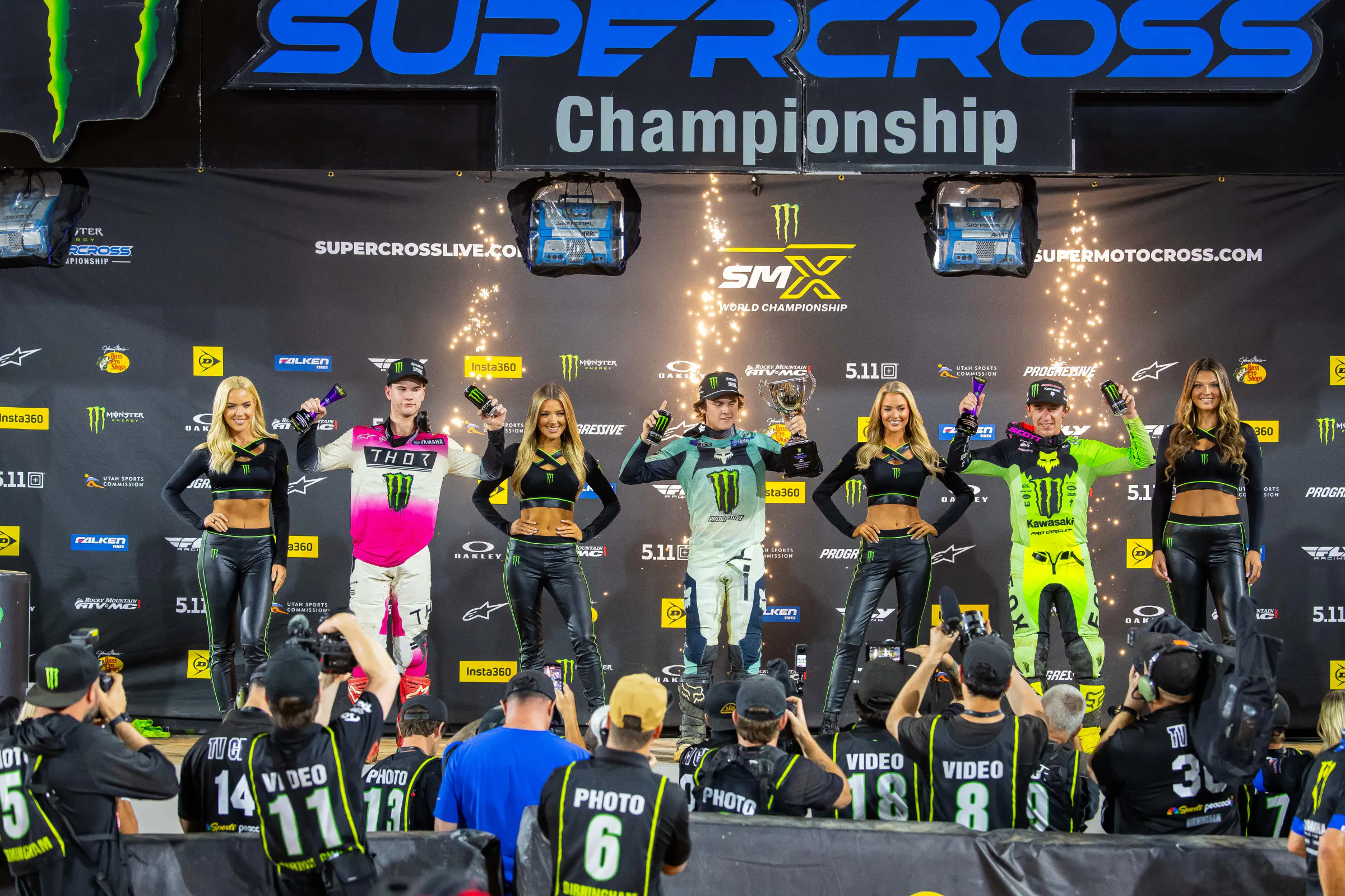 250SX podium