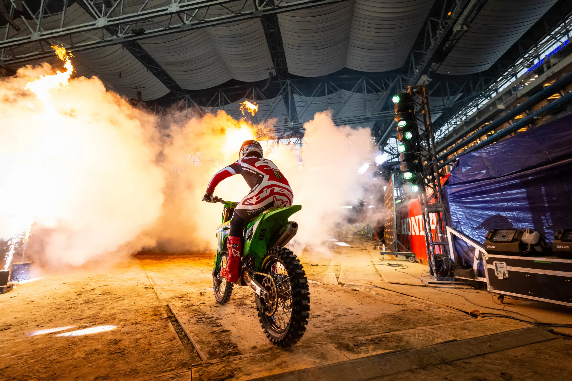 Sexton got on the podium in his return from injury.