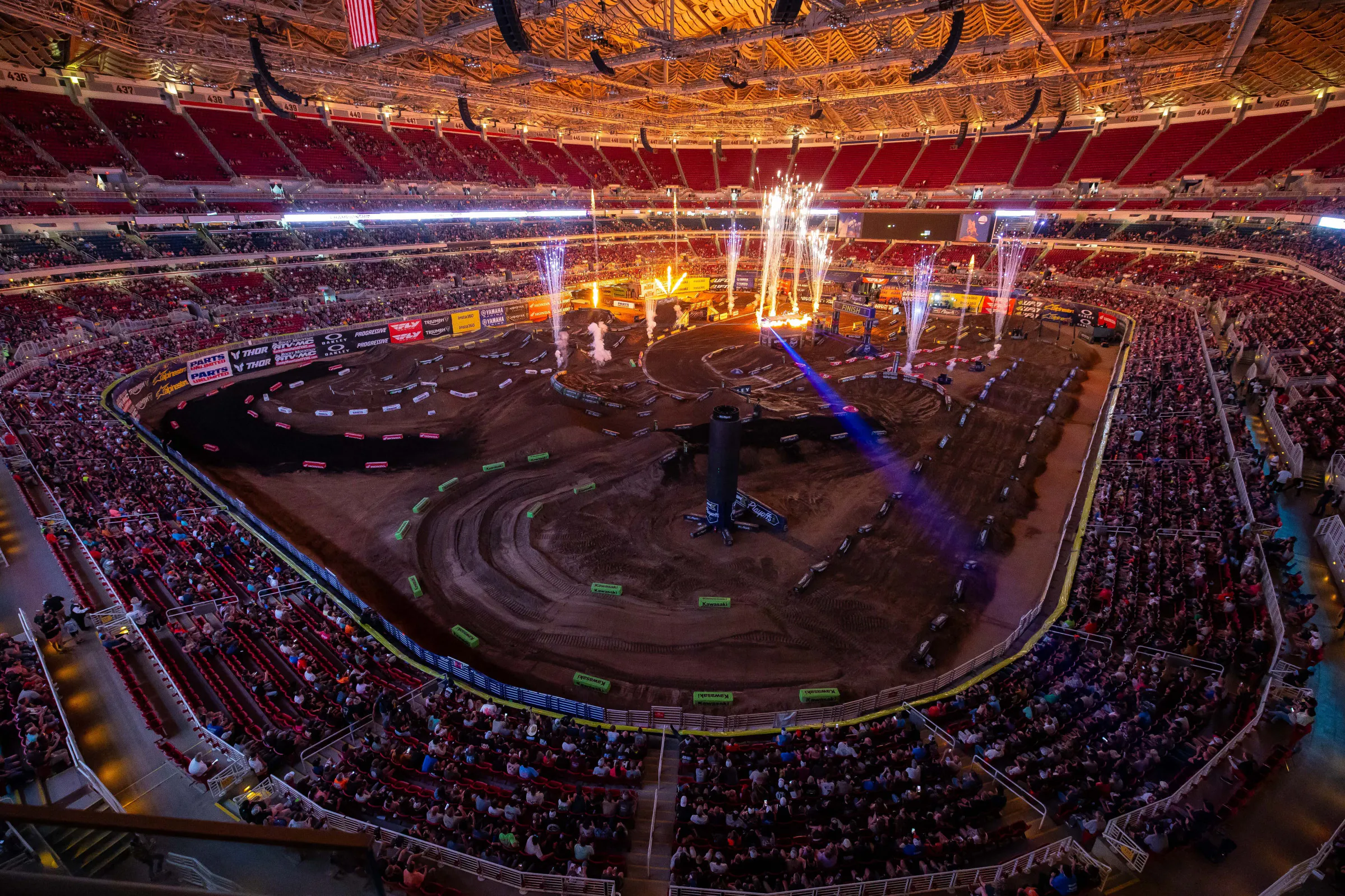 Jason Thomas Previews the Track for a Pivotal Showdown in St. Louis