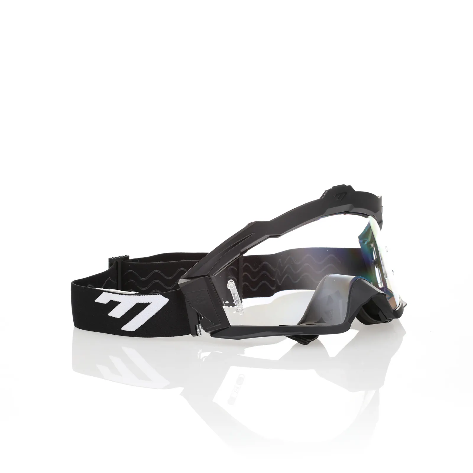 max_black_black_clear