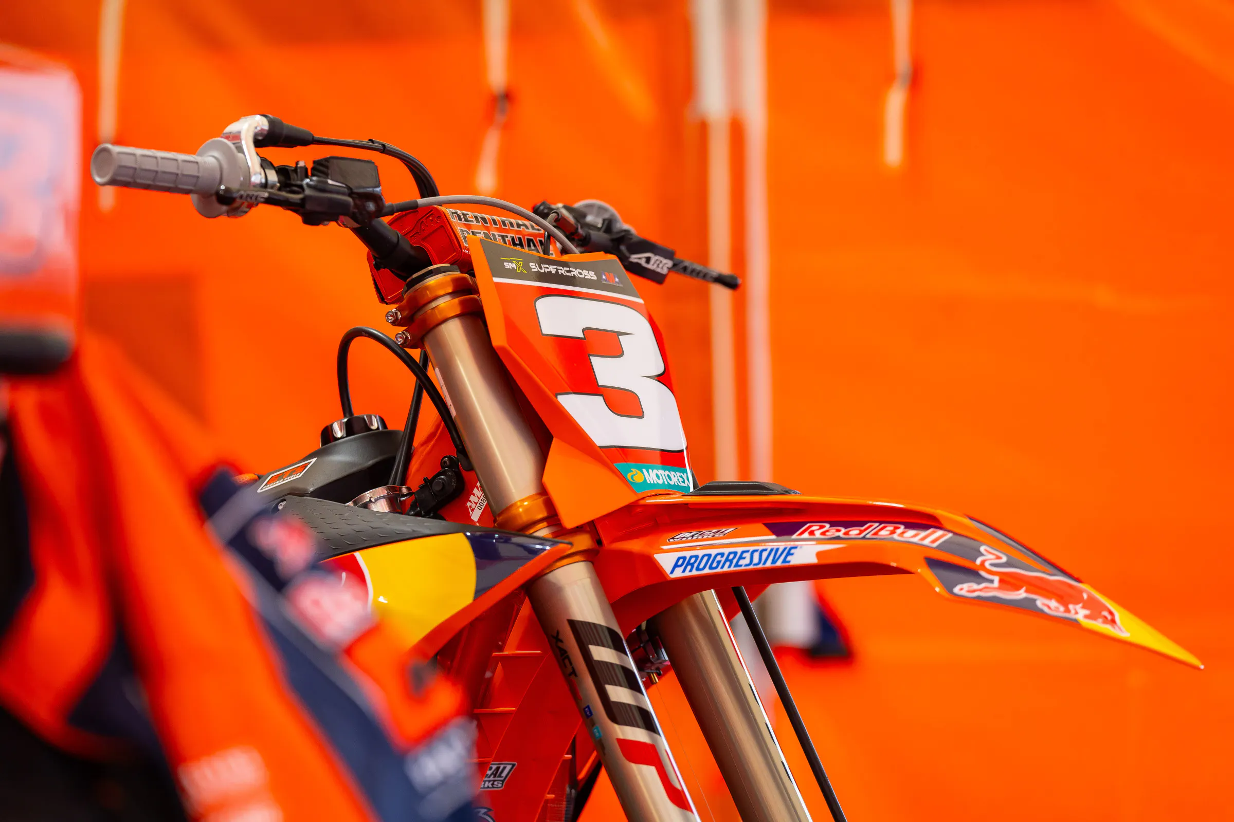 Eli Tomac's KTM 450 SX-F with the championship leader's red number plates.