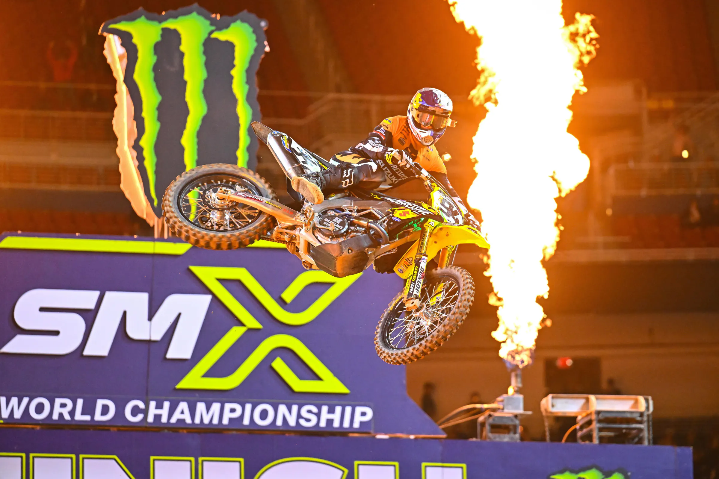 Ken Roczen wins in St. Louis!