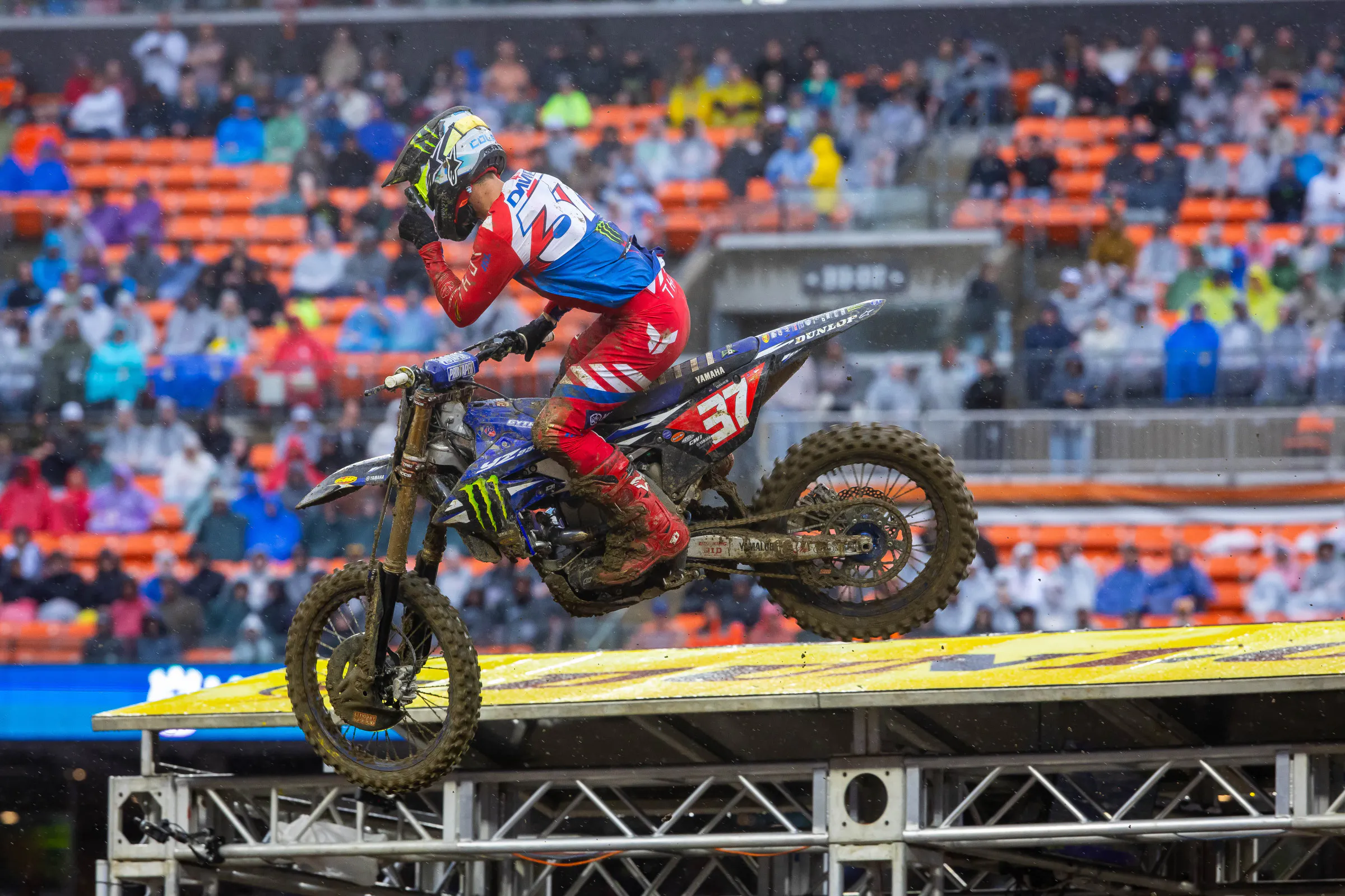Davies on Cleveland SX: “It was a rough night but to still make up points is good”