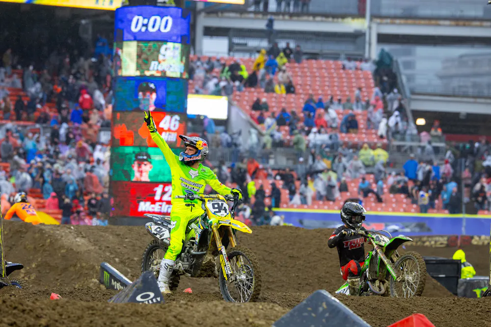 Weege Show Wednesday: How Roczen Wins with the Fans First